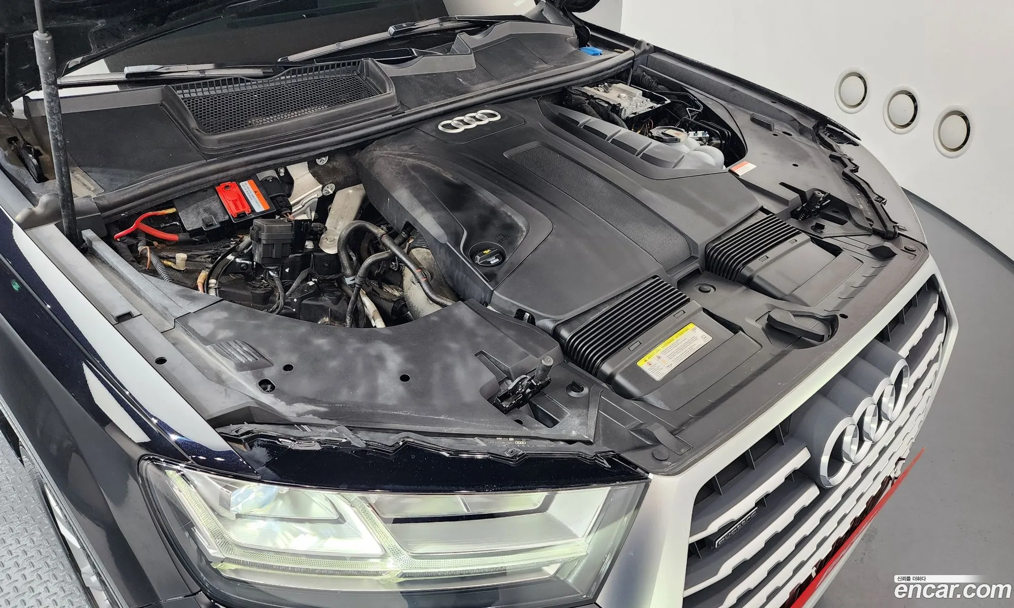 Audi Q7 2019 WAUZZZ4M7KD045802 — 11