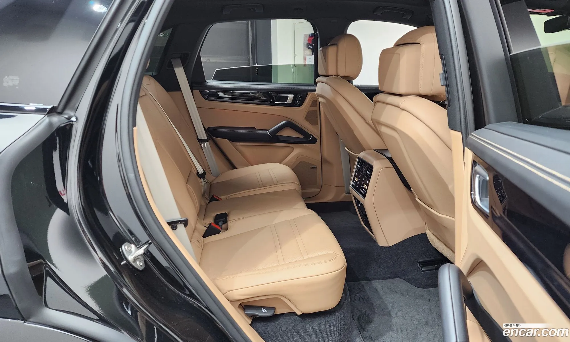 Porsche Cayenne 2022 — 3