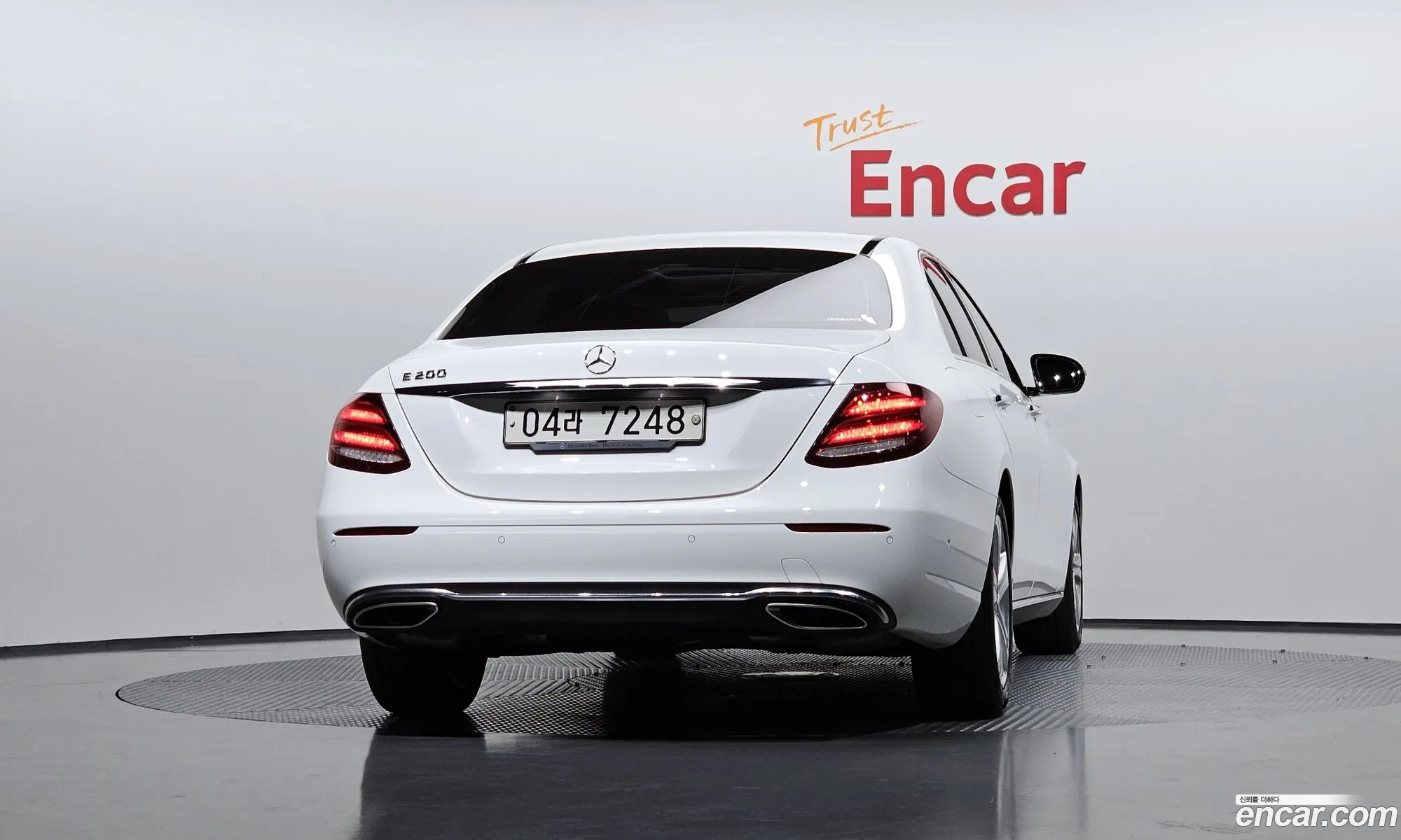 Mercedes-Benz E-Class W213 2017 WDDZF4CB5HA277992 — 33