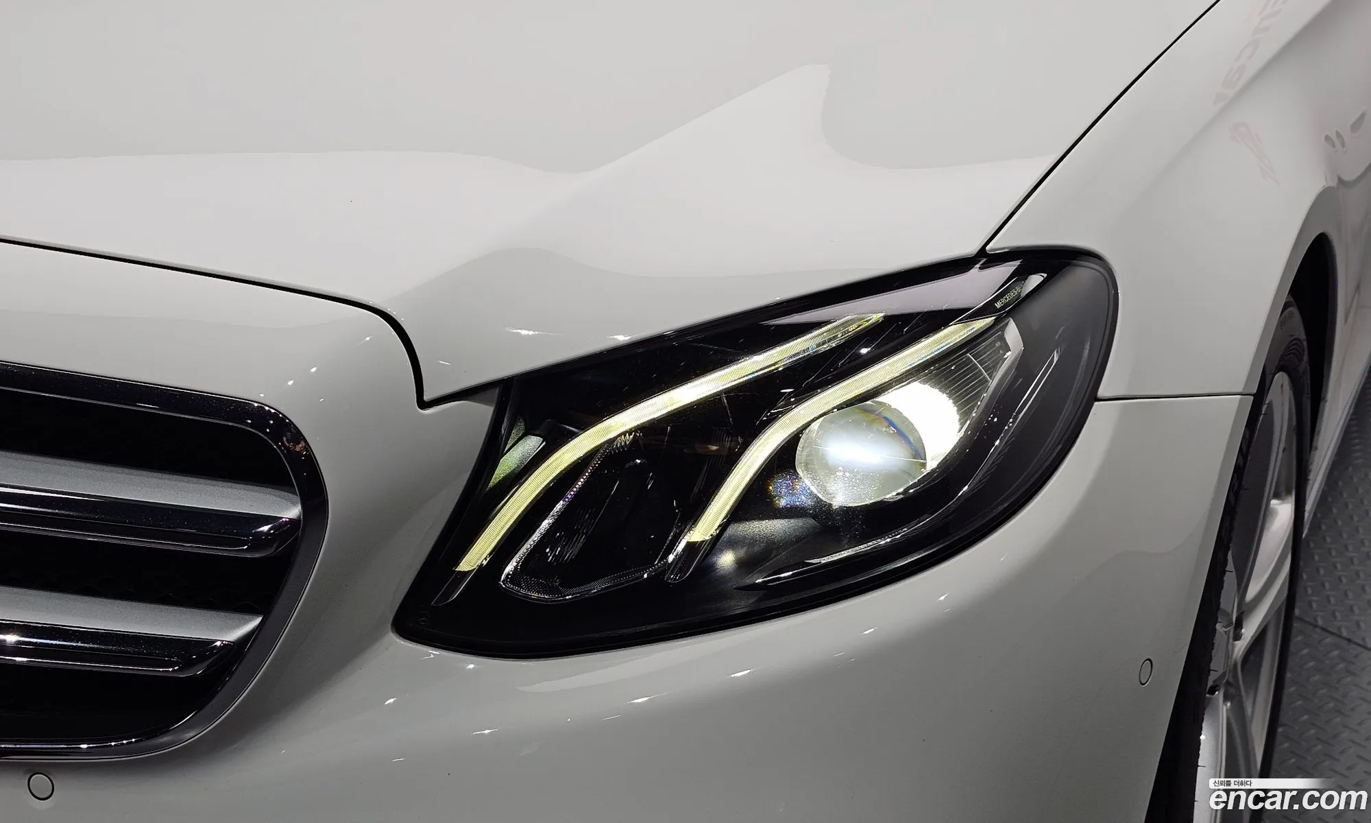 Mercedes-Benz E-Class W213 2017 WDDZF4CB5HA277992 — 21