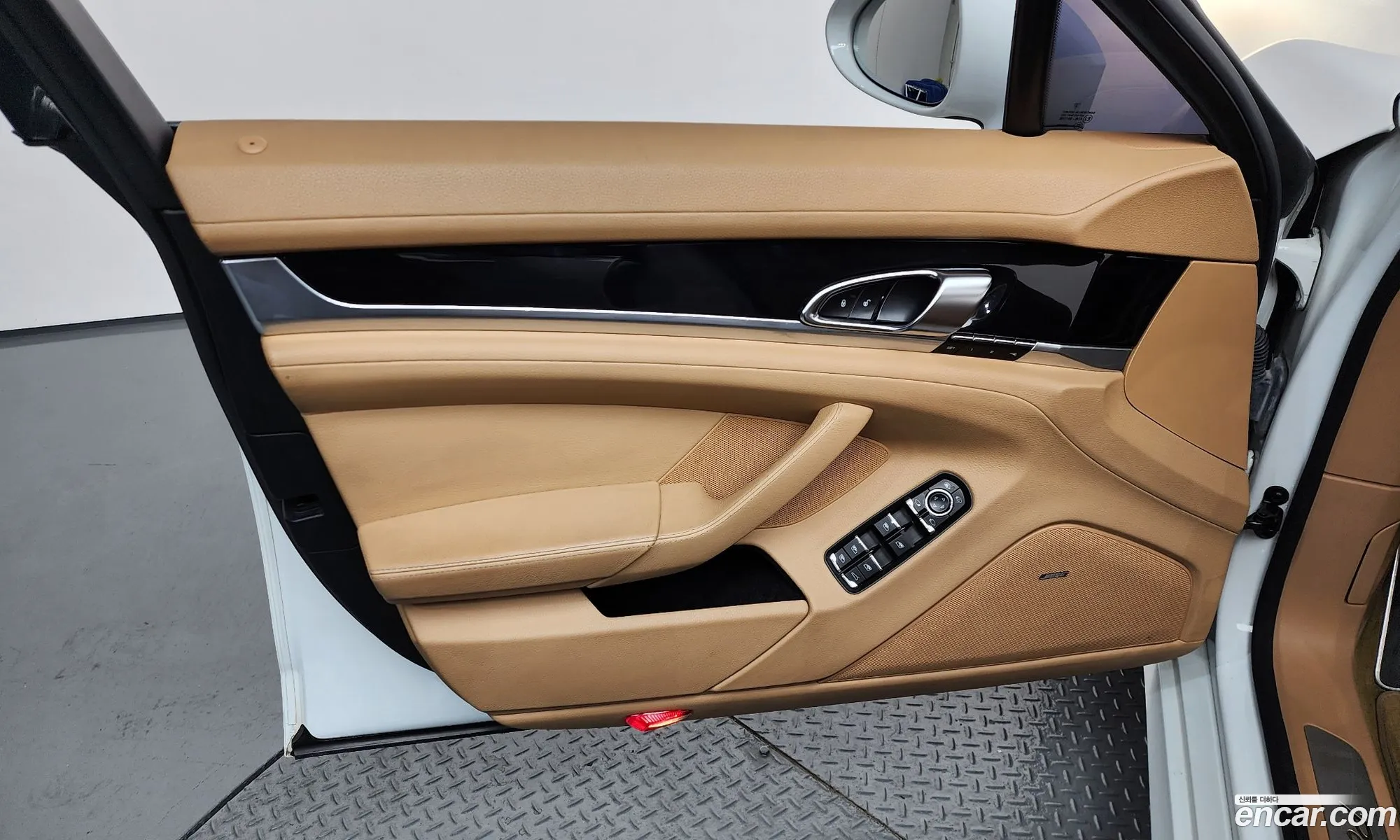 Porsche Panamera 2014 WP0AE2973EL035123 — 2
