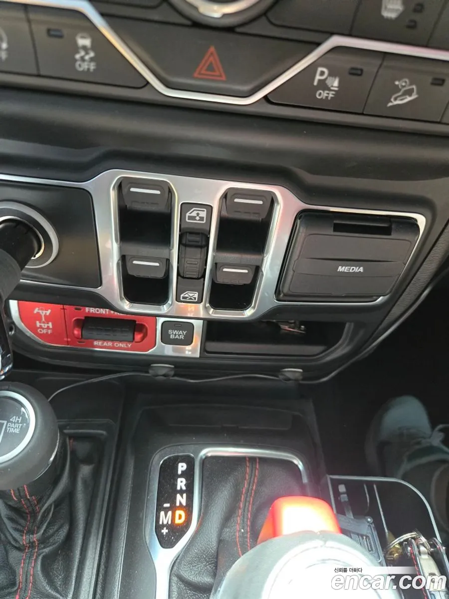 Jeep Wrangler 2020 — 10