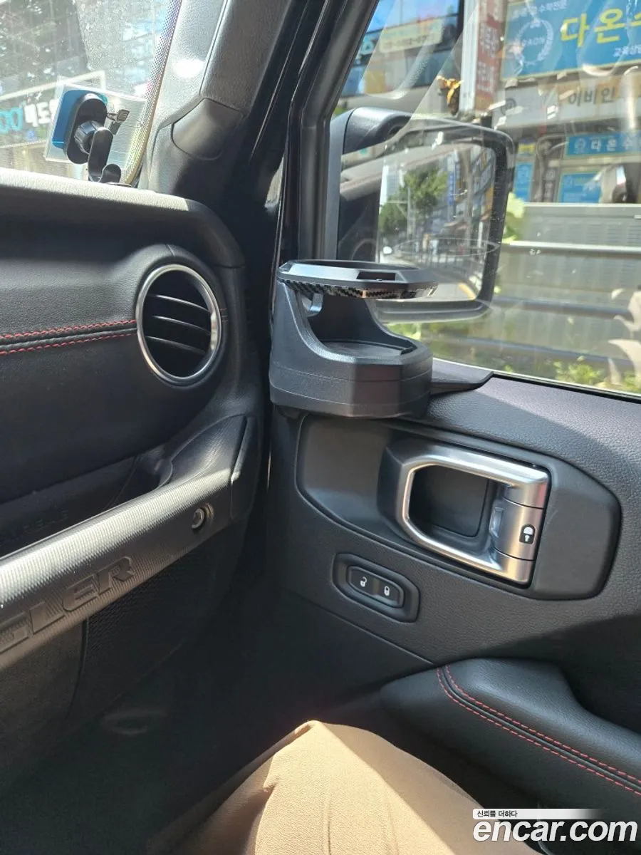 Jeep Wrangler 2020 — 12