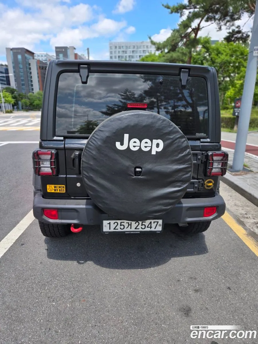 Jeep Wrangler 2020 — 11