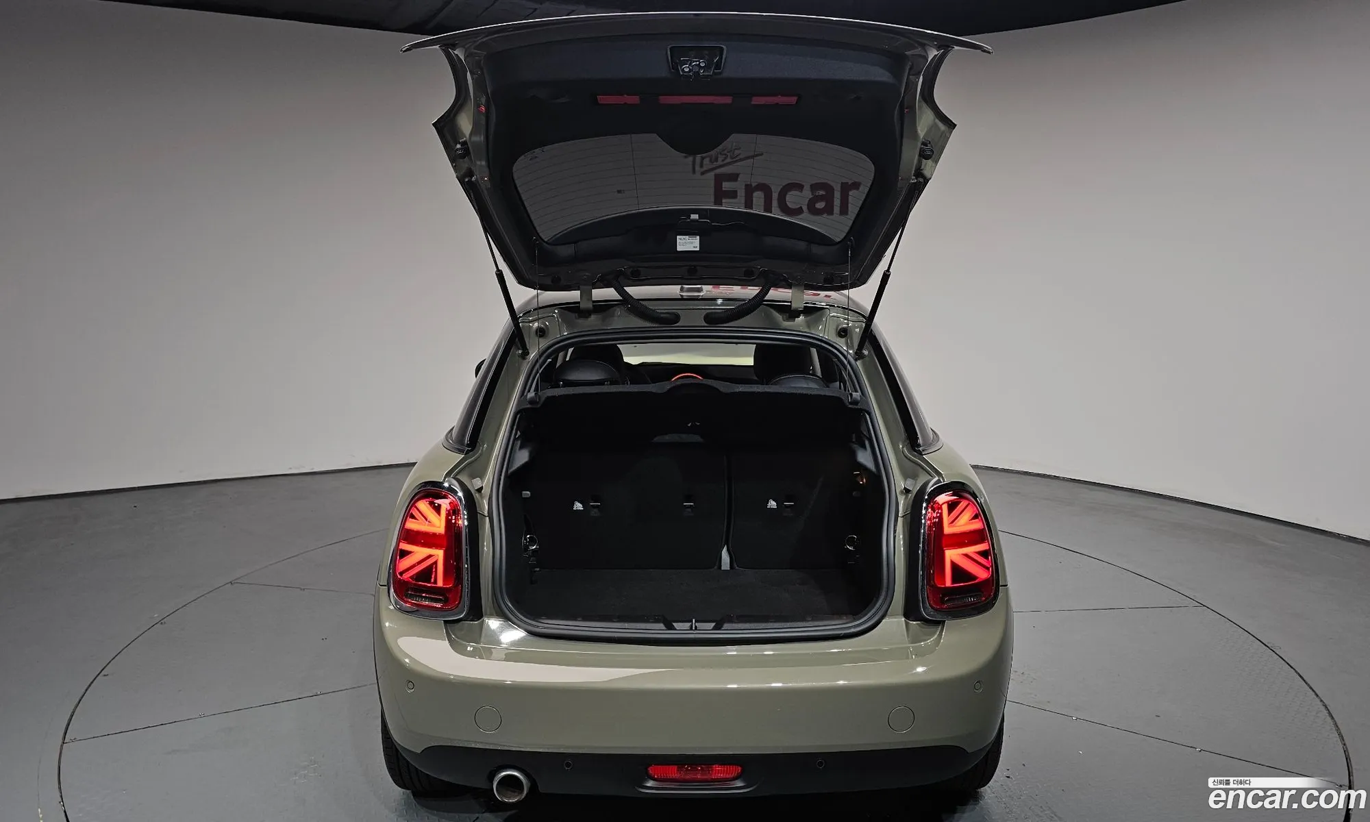 Mini Cooper 2020 — 23