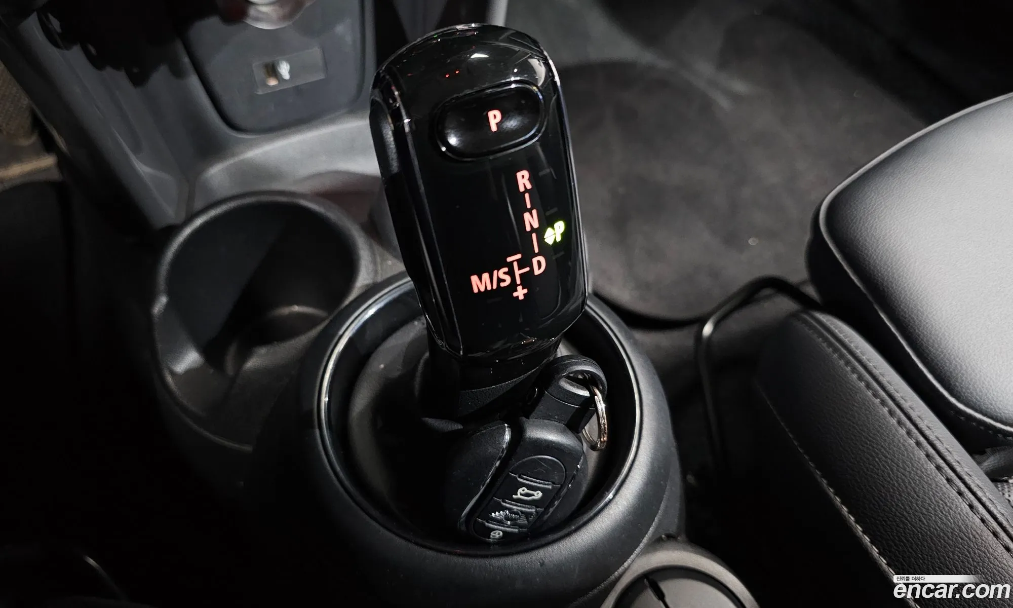 Mini Cooper 2020 — 17