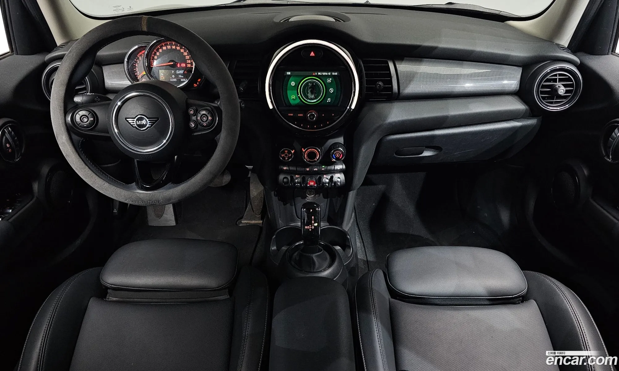Mini Cooper 2020 — 8