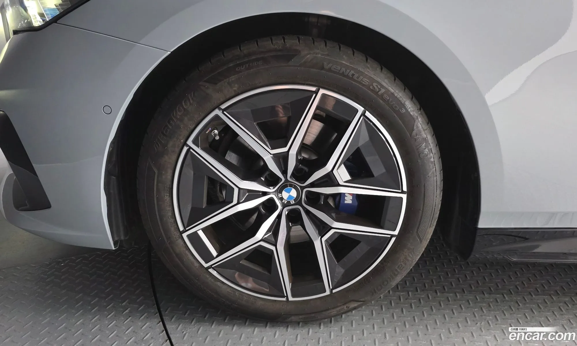 BMW 5 Series 2025 WBA41FL07SCU60820 — 16