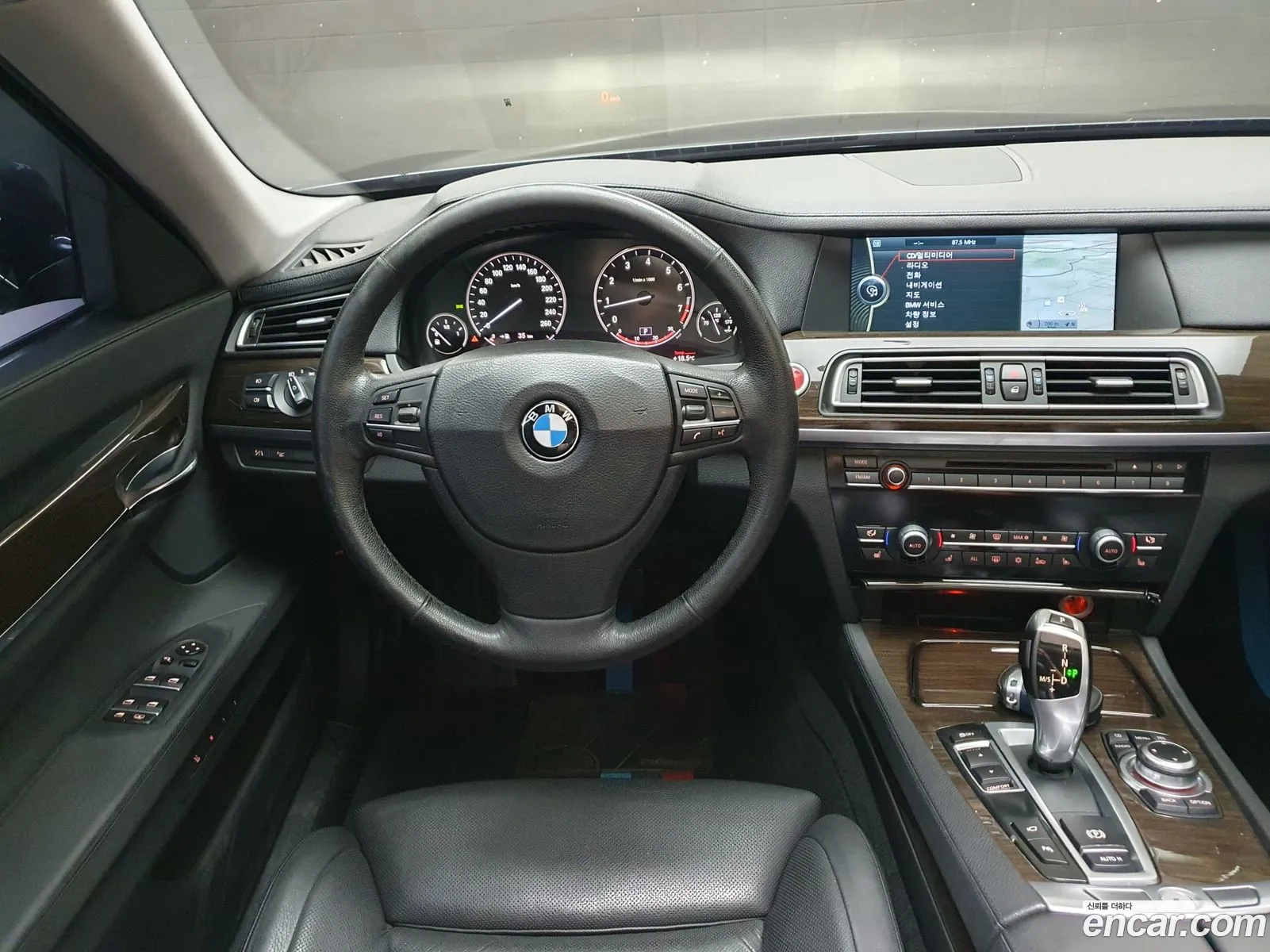 BMW 7 Series 2009 — 7