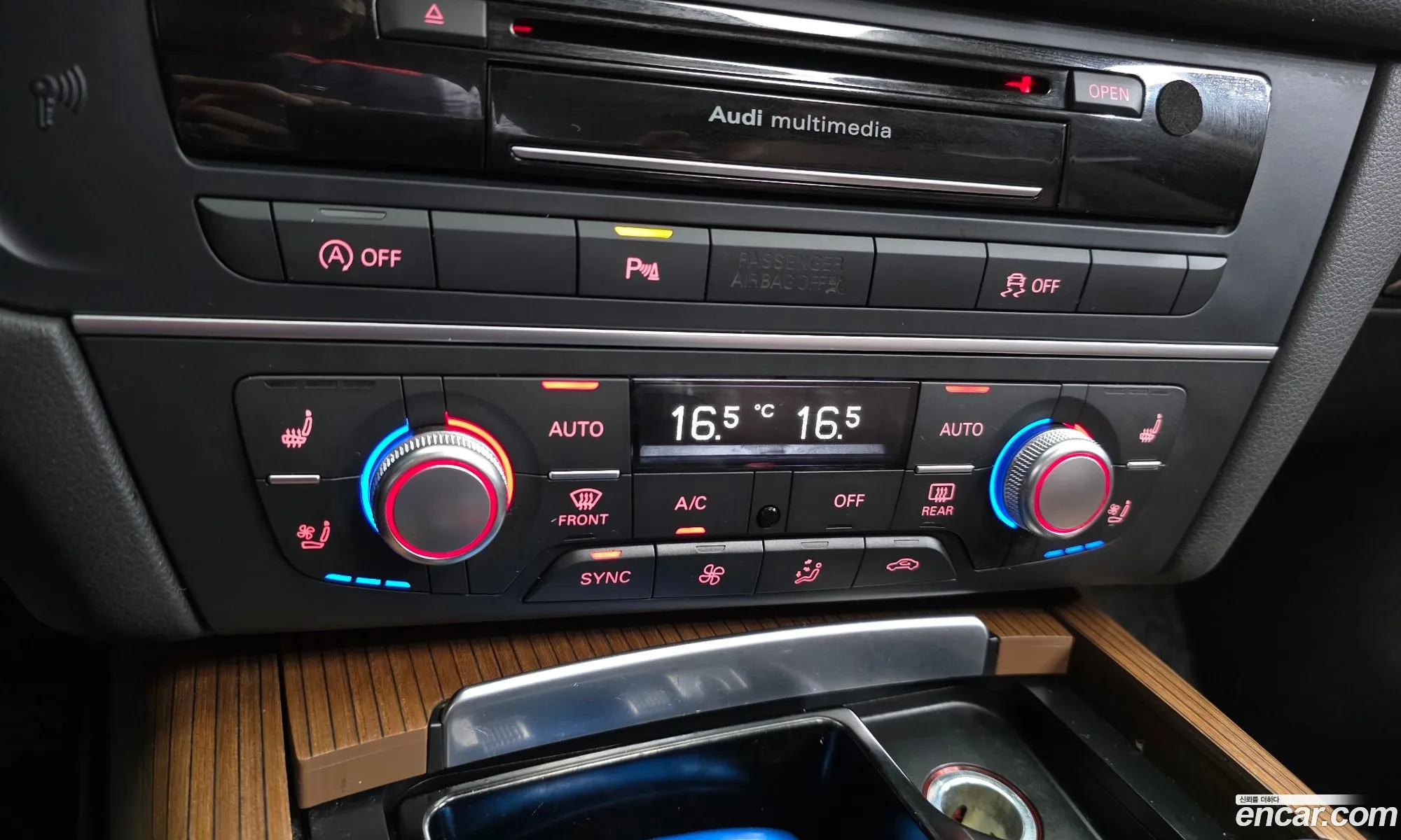 Audi A6 2015 — 12