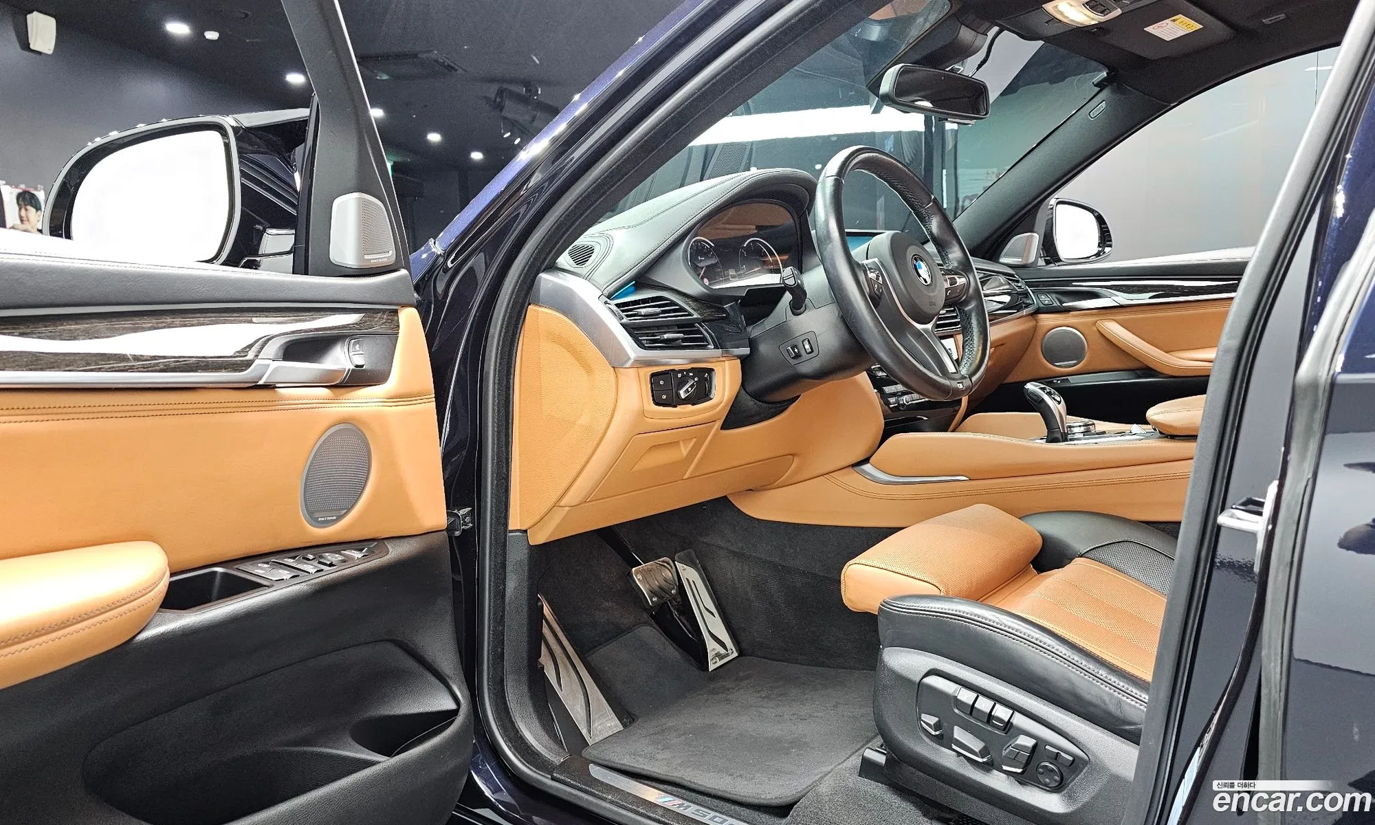 BMW X6 2016 WBAKV6101G0R46482 — 14