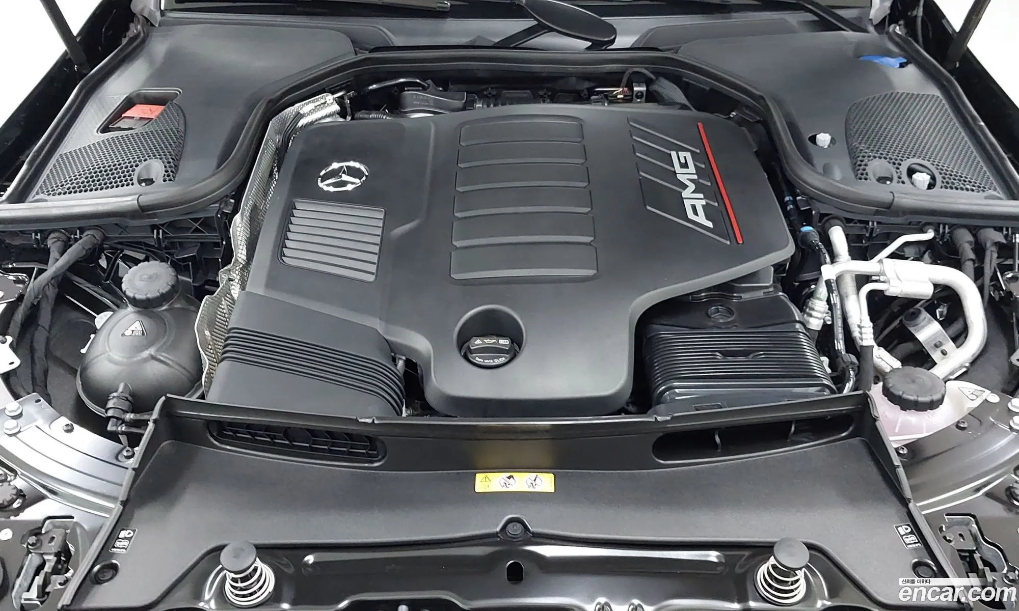 Mercedes-Benz AMG GT 2025 — 7