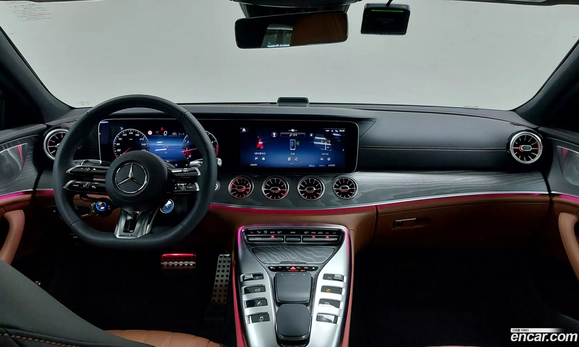 Mercedes-Benz AMG GT 2025 — 10