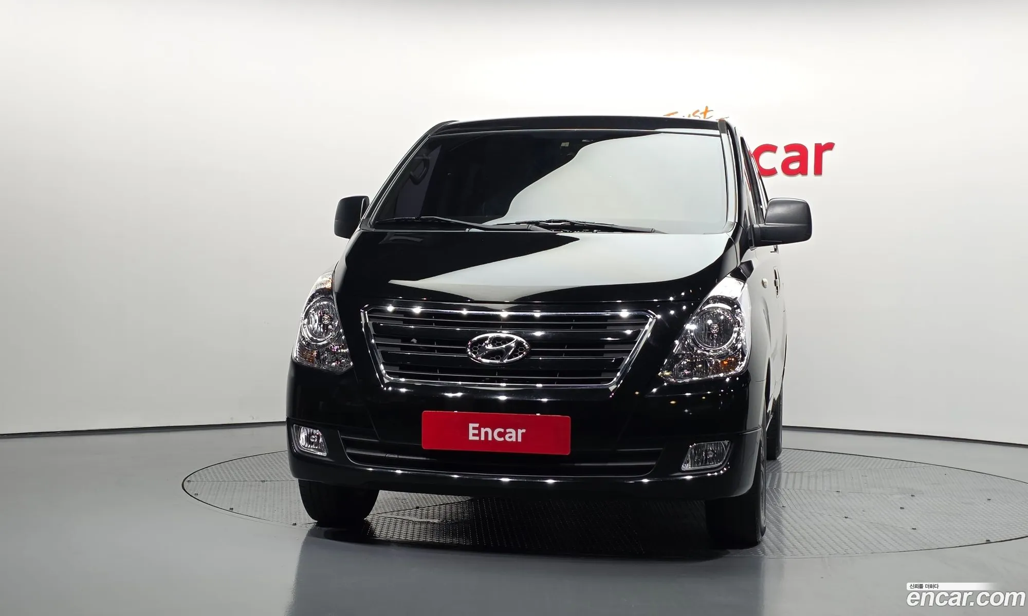 Hyundai Grand Starex 2017 — 2