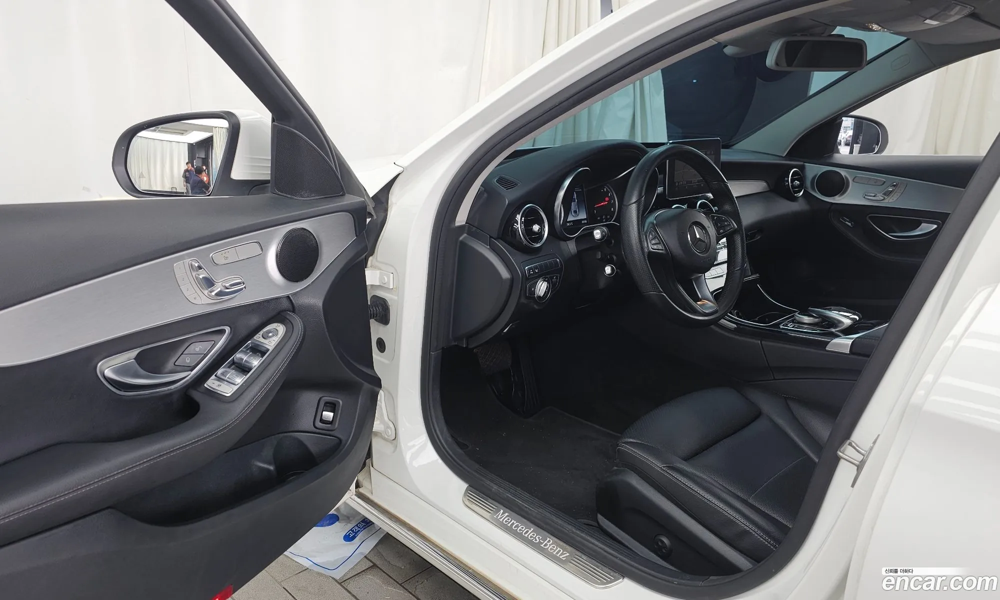 Mercedes-Benz C-Class W205 2017 — 7