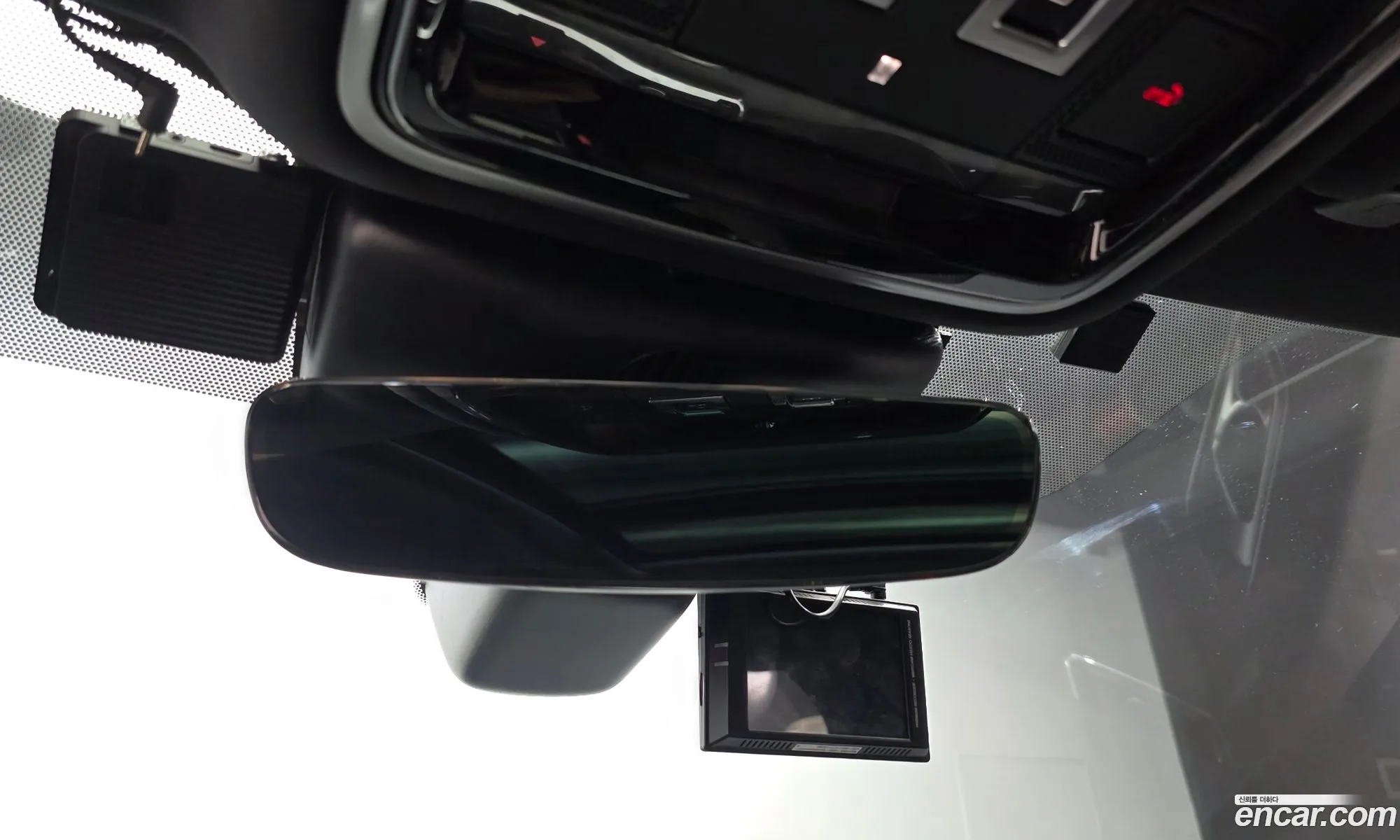 Land Rover Range Rover Velar 2019 — 21