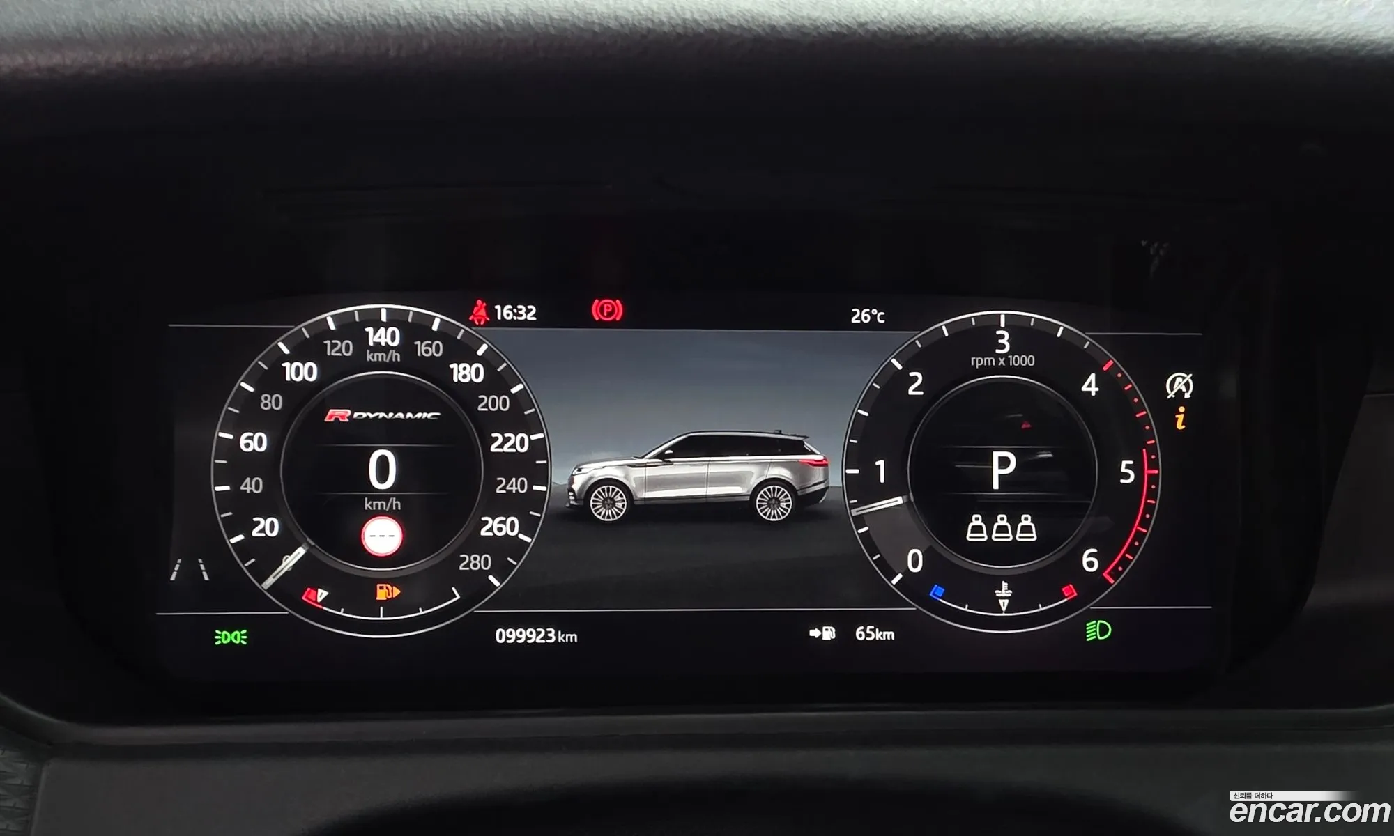 Land Rover Range Rover Velar 2019 — 33