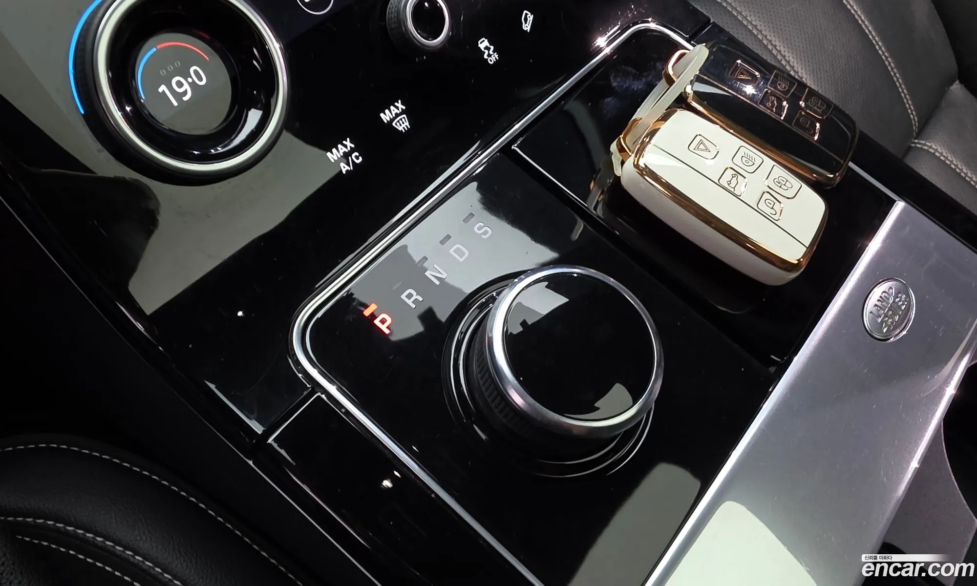Land Rover Range Rover Velar 2019 — 34