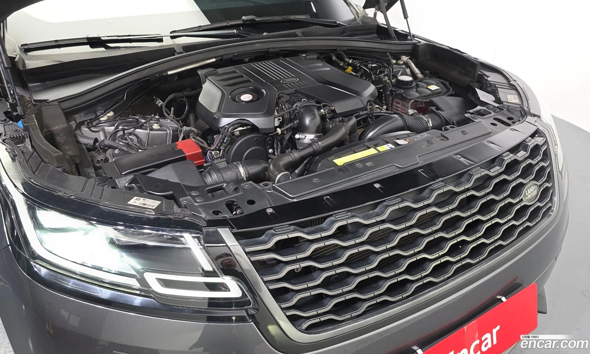 Land Rover Range Rover Velar 2019 — 24