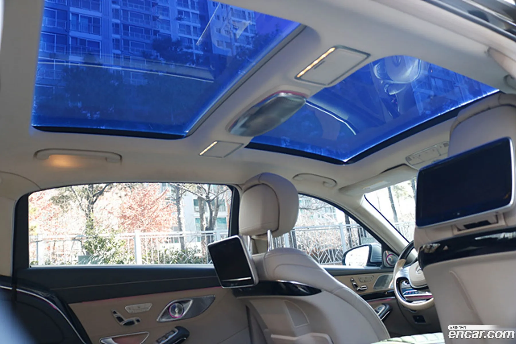 Mercedes-Benz S-Class W222 2015 — 18