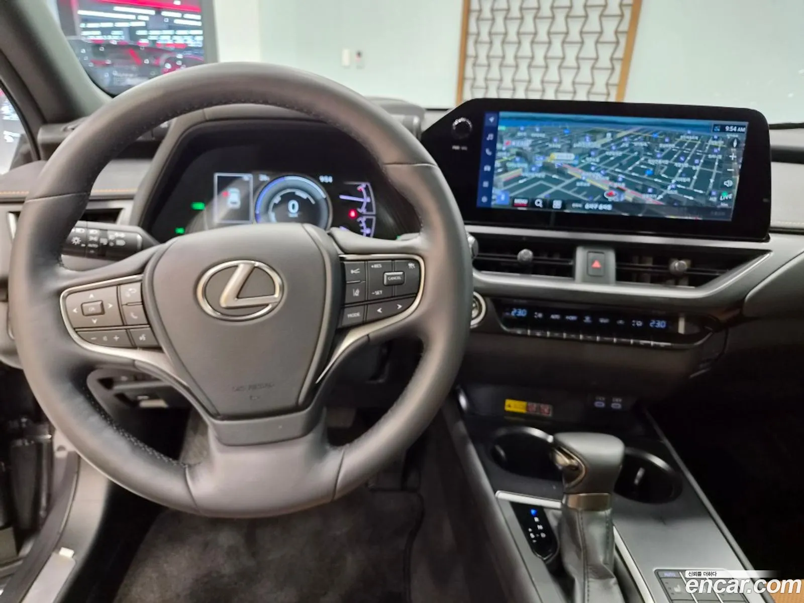 Lexus UX250h