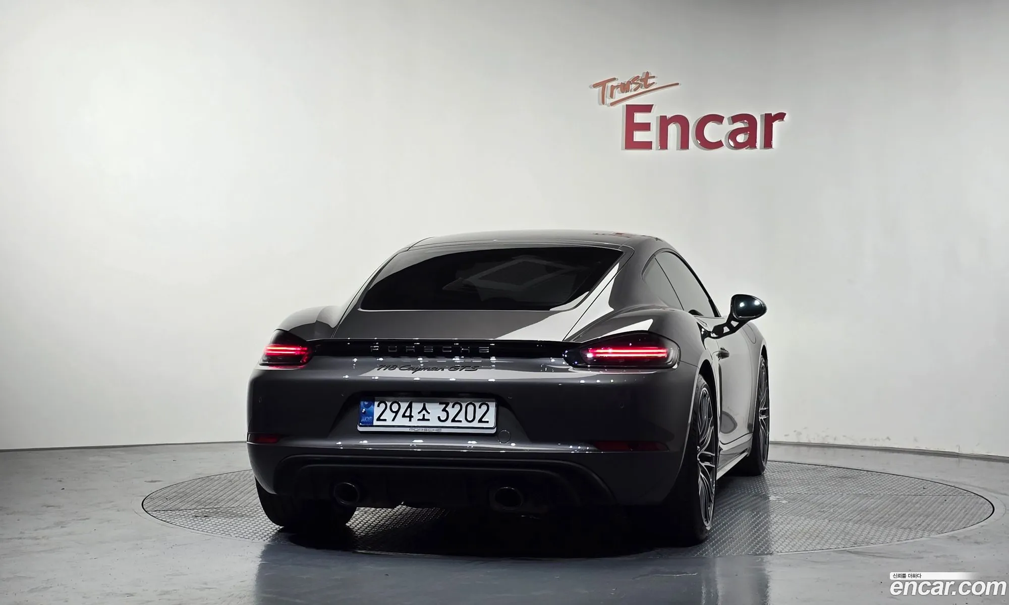 Porsche 718 Cayman 2021 — 28