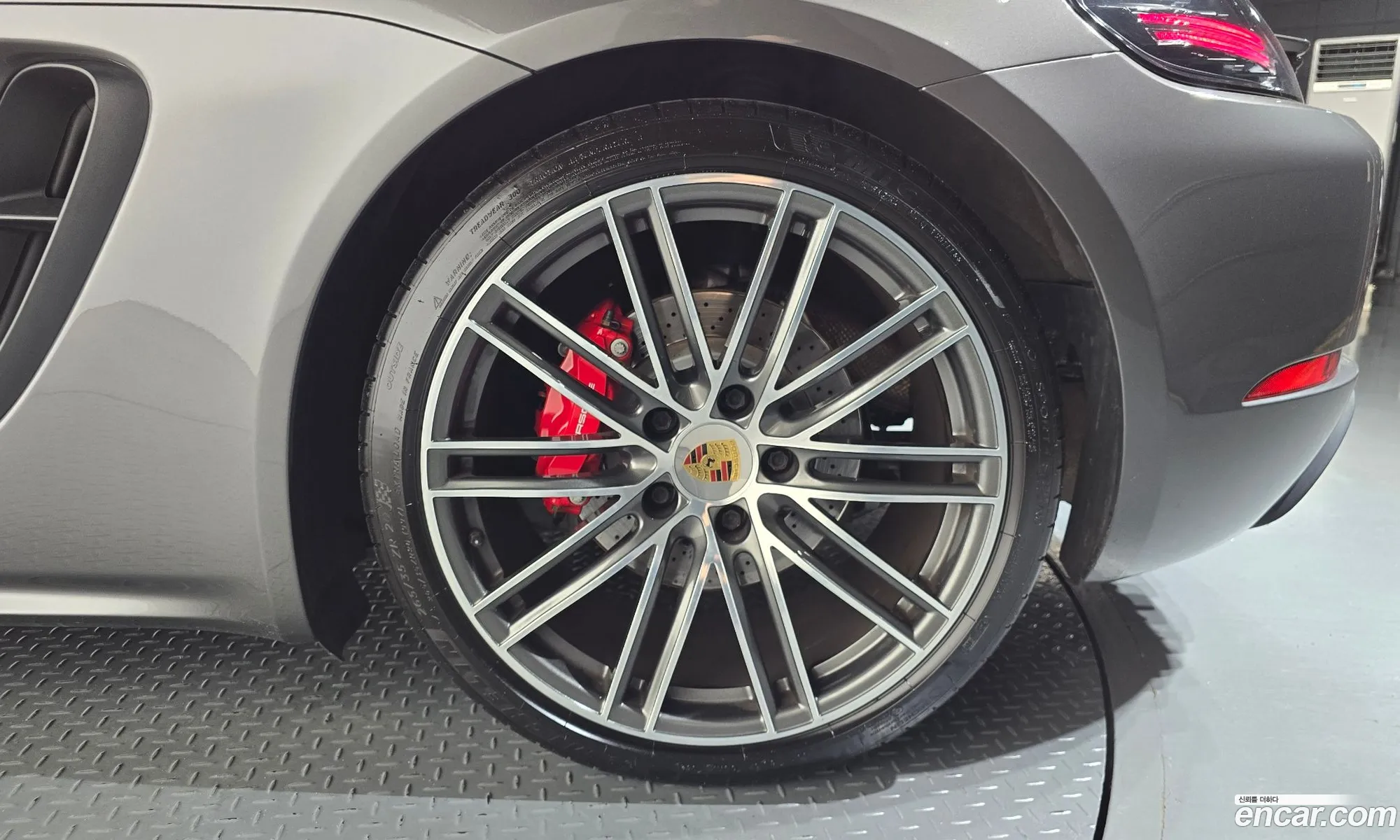 Porsche 718 Cayman 2021 — 26