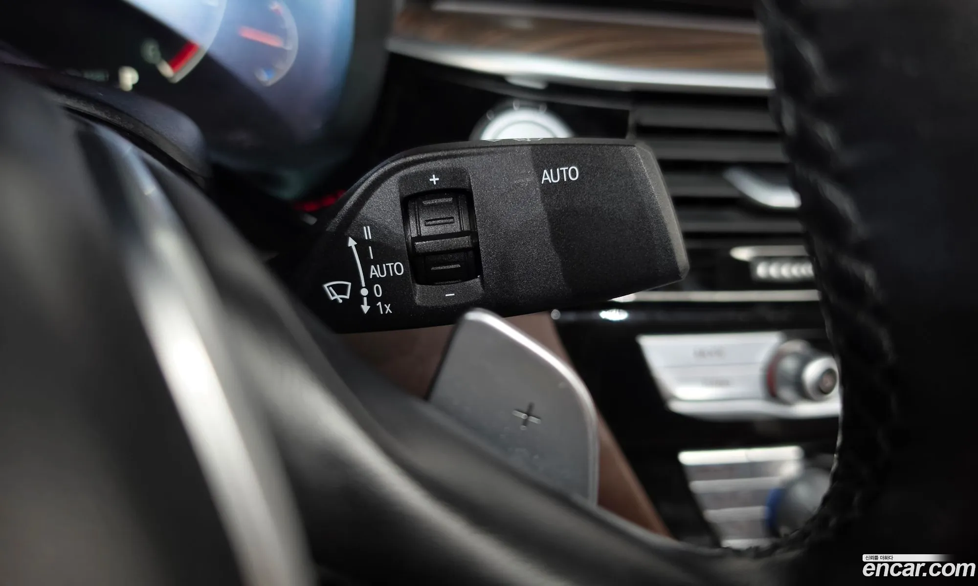 BMW 5 Series 2019 WBAJF3102KBS70645 — 2