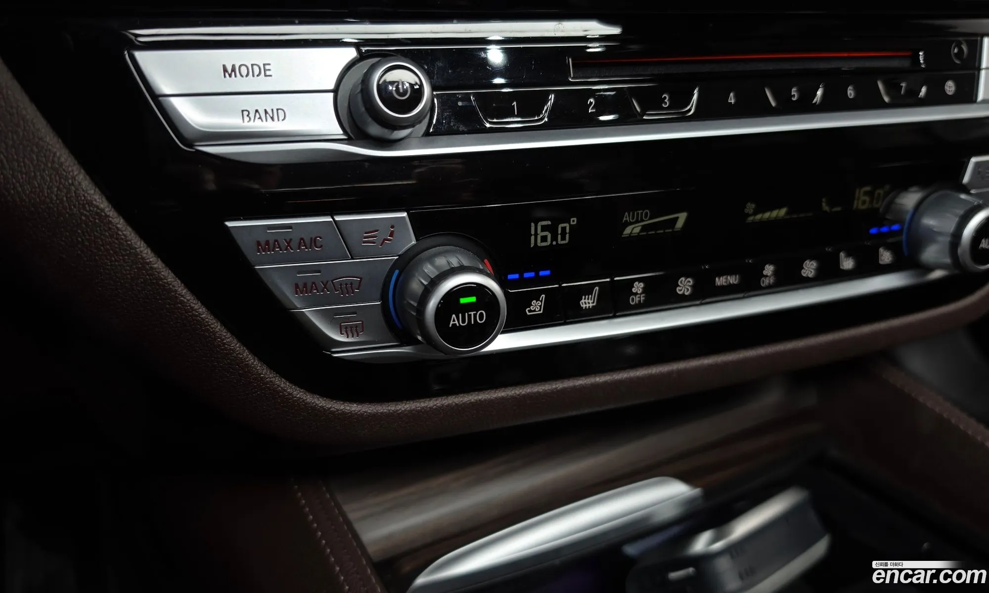 BMW 5 Series 2019 WBAJF3102KBS70645 — 7