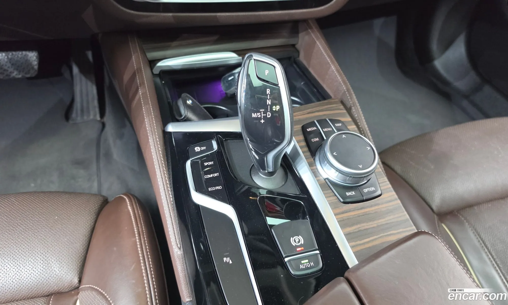 BMW 5 Series 2019 WBAJF3102KBS70645 — 8