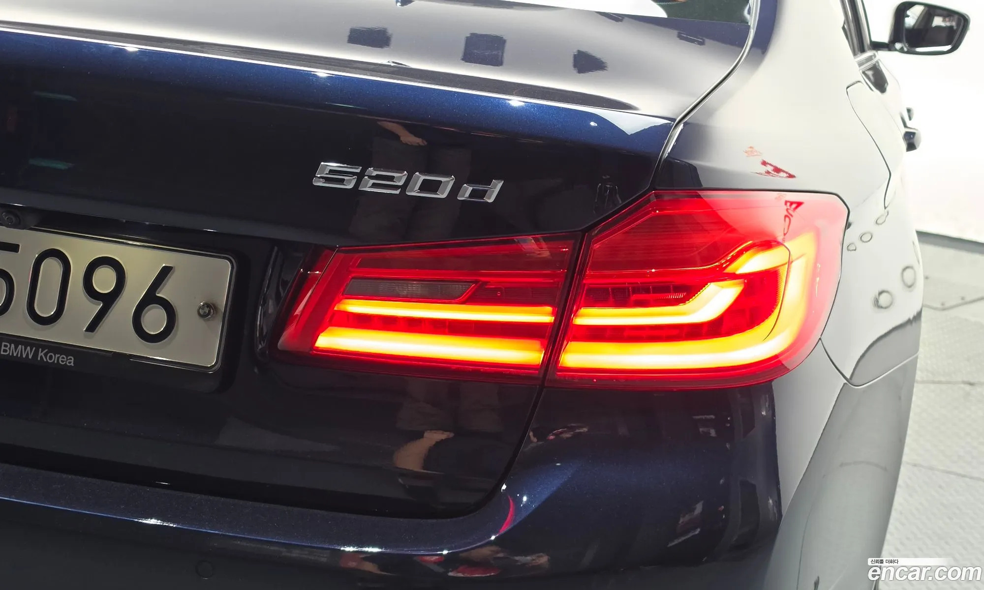 BMW 5 Series 2019 WBAJF3102KBS70645 — 9