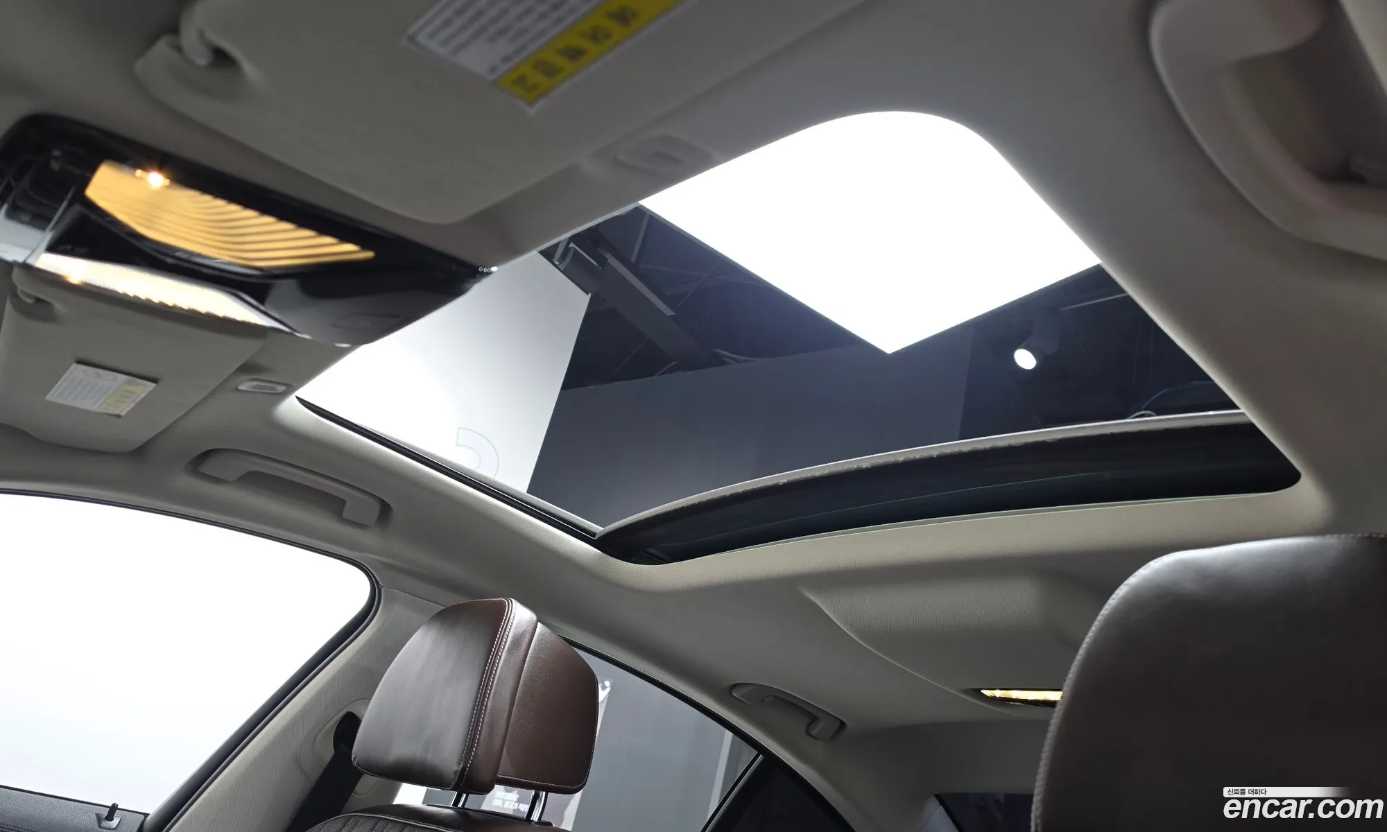 BMW 5 Series 2019 WBAJF3102KBS70645 — 12