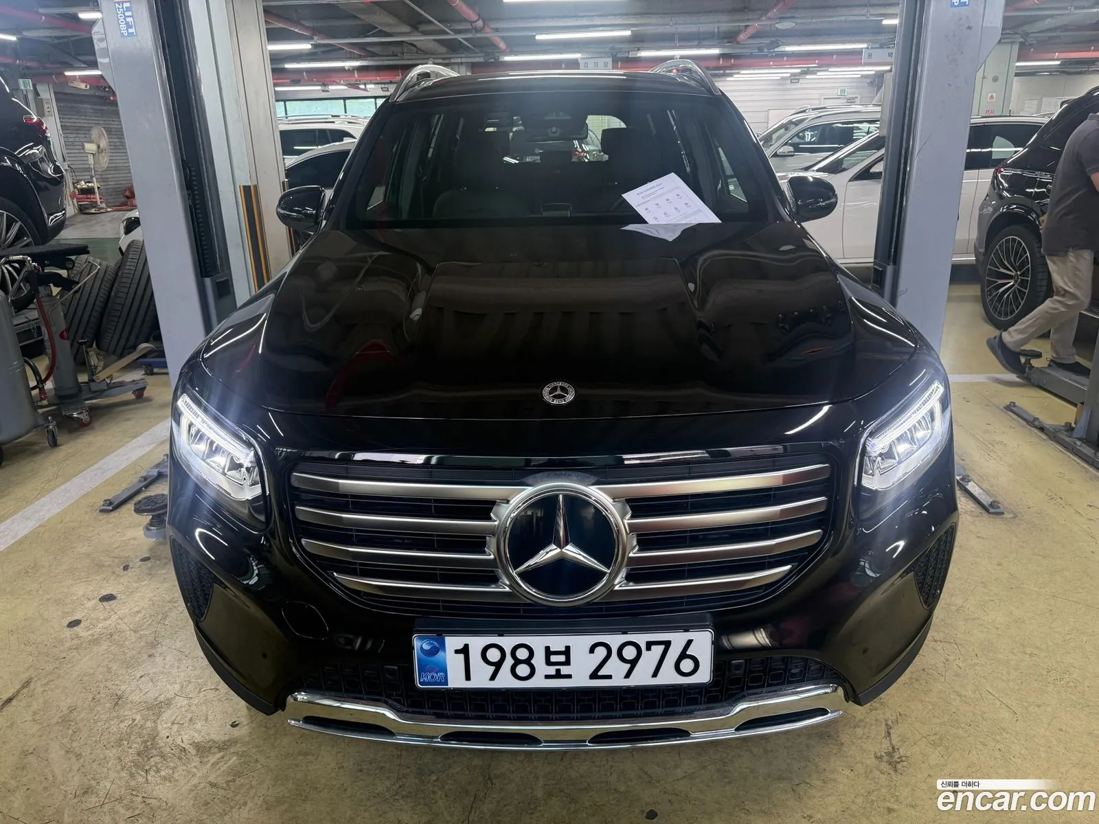 Mercedes-Benz GLB-Class X247 2025 — 10