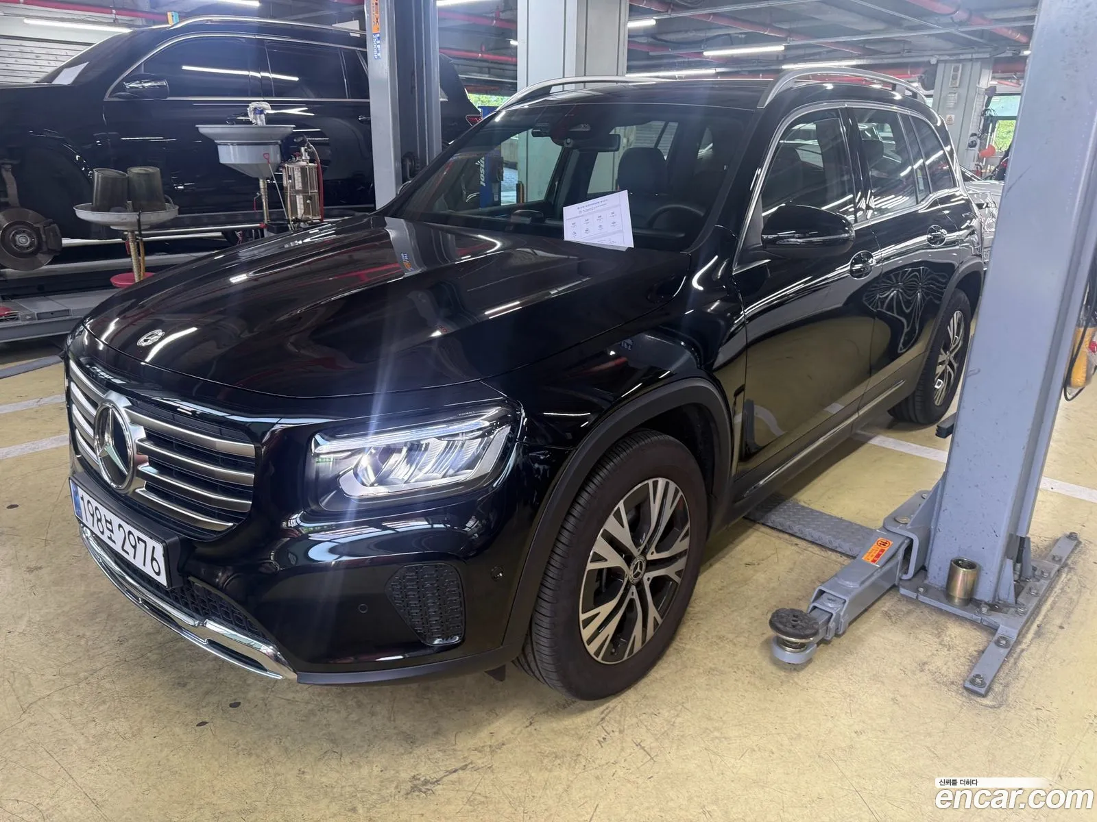 Mercedes-Benz GLB-Class X247 2025 — 4
