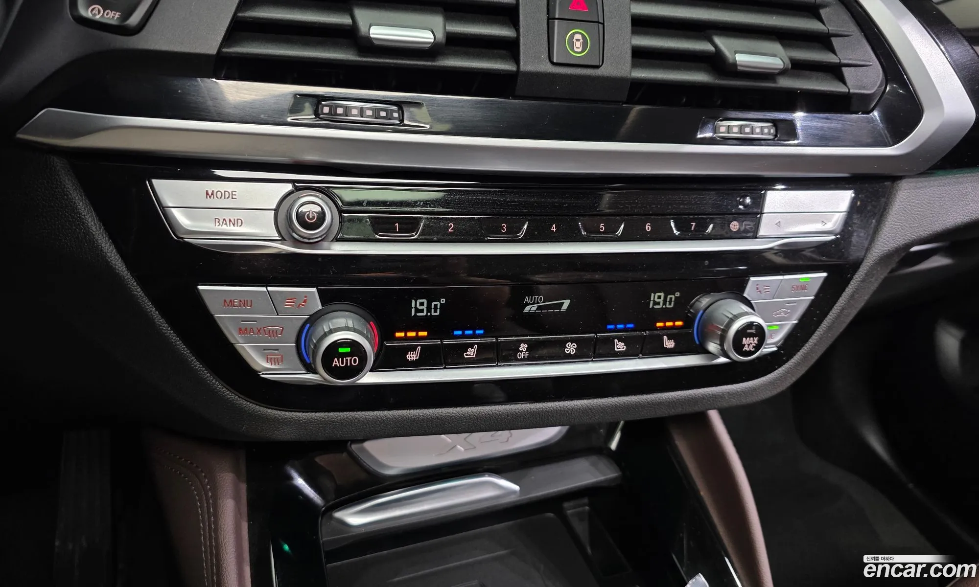 BMW X4 2021 WBA2V9104M9E99478 — 32