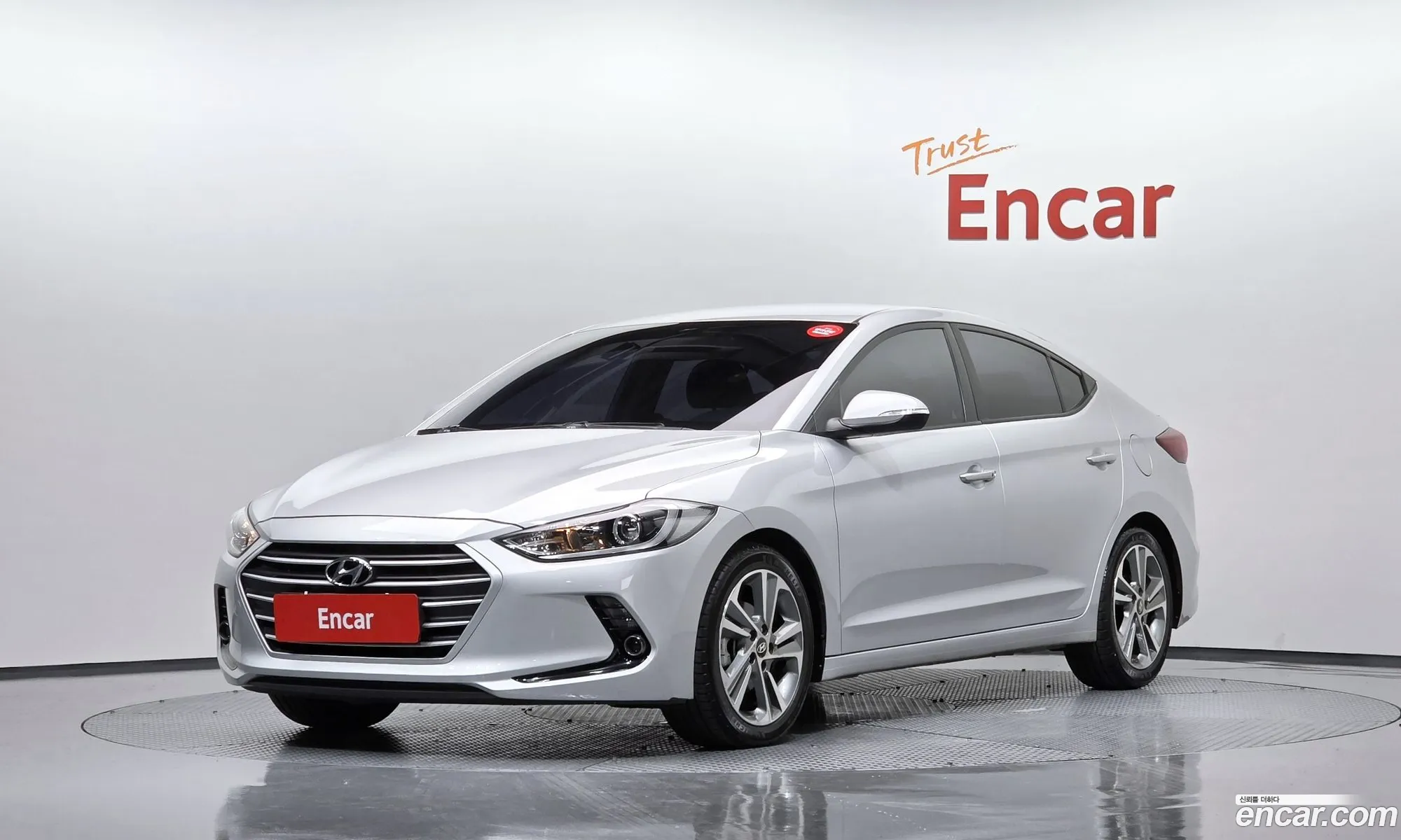 Hyundai Elantra AD 2017 — 4