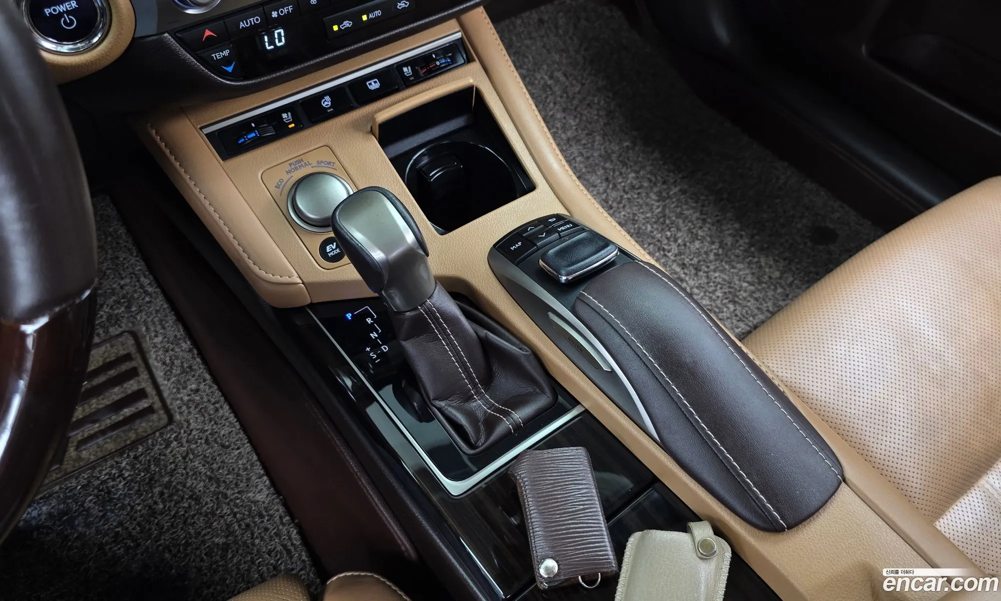 Lexus ES300h 2018 JTHBW1GGXJ2180270 — 8