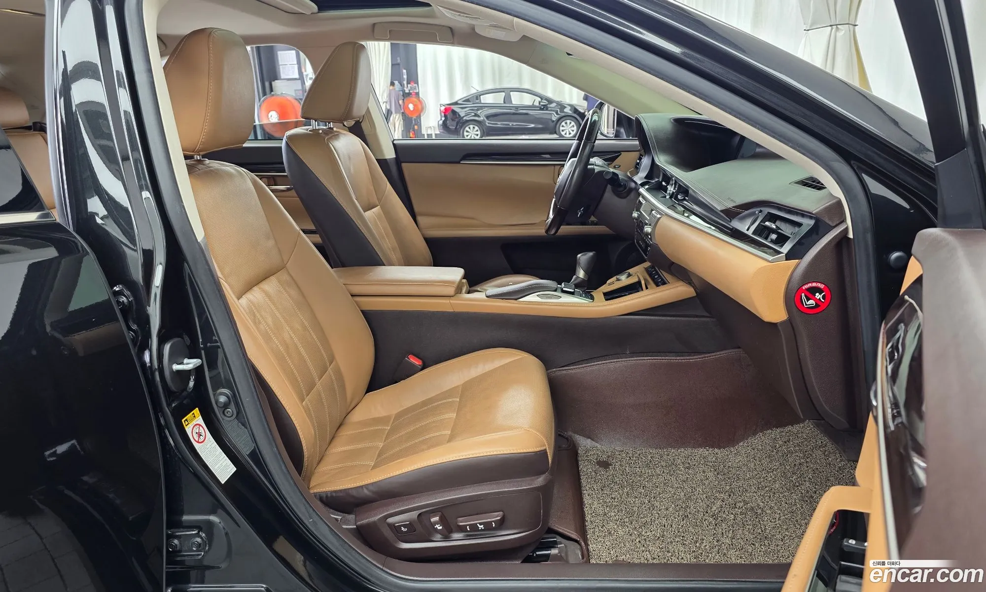 Lexus ES300h 2018 JTHBW1GGXJ2180270 — 9