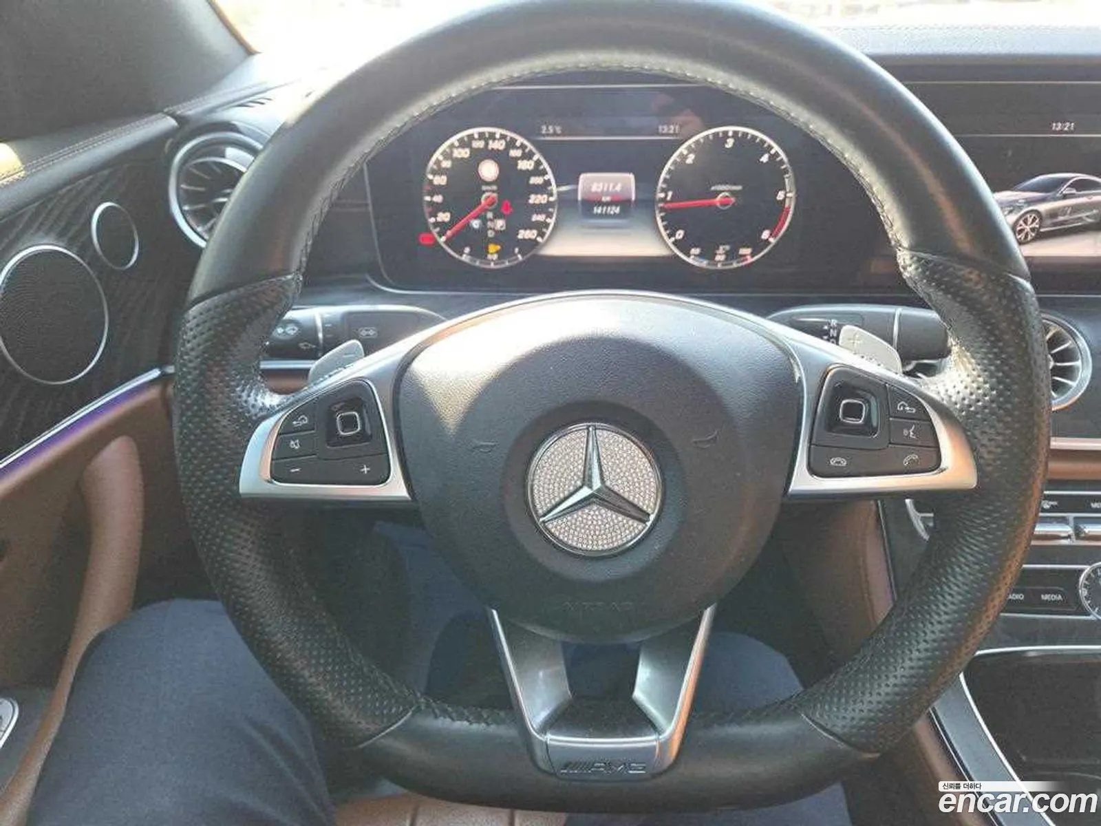 Mercedes-Benz E-Class W213 2017 — 12