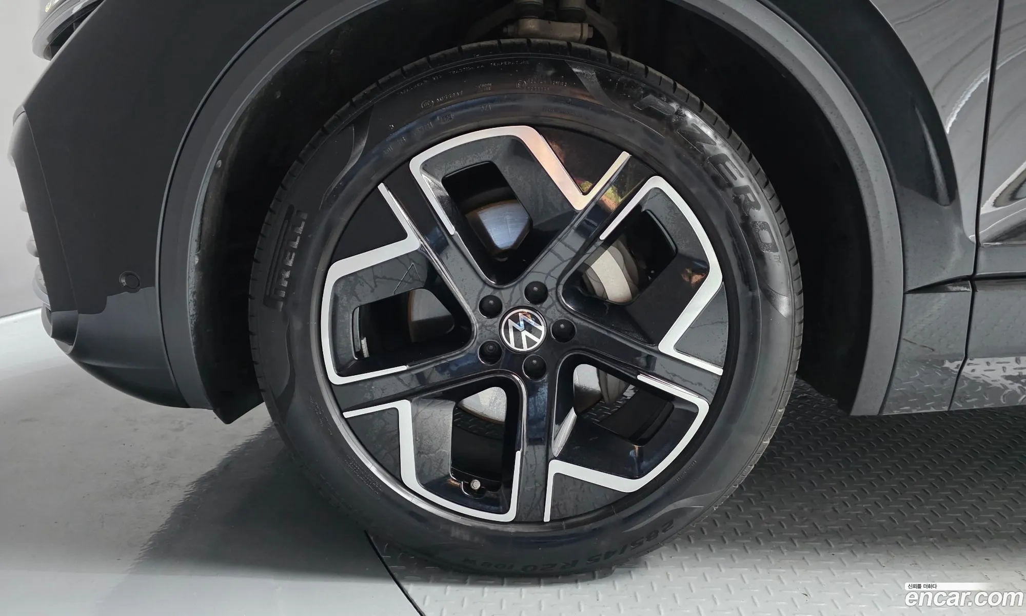 Volkswagen Touareg 2024 — 2
