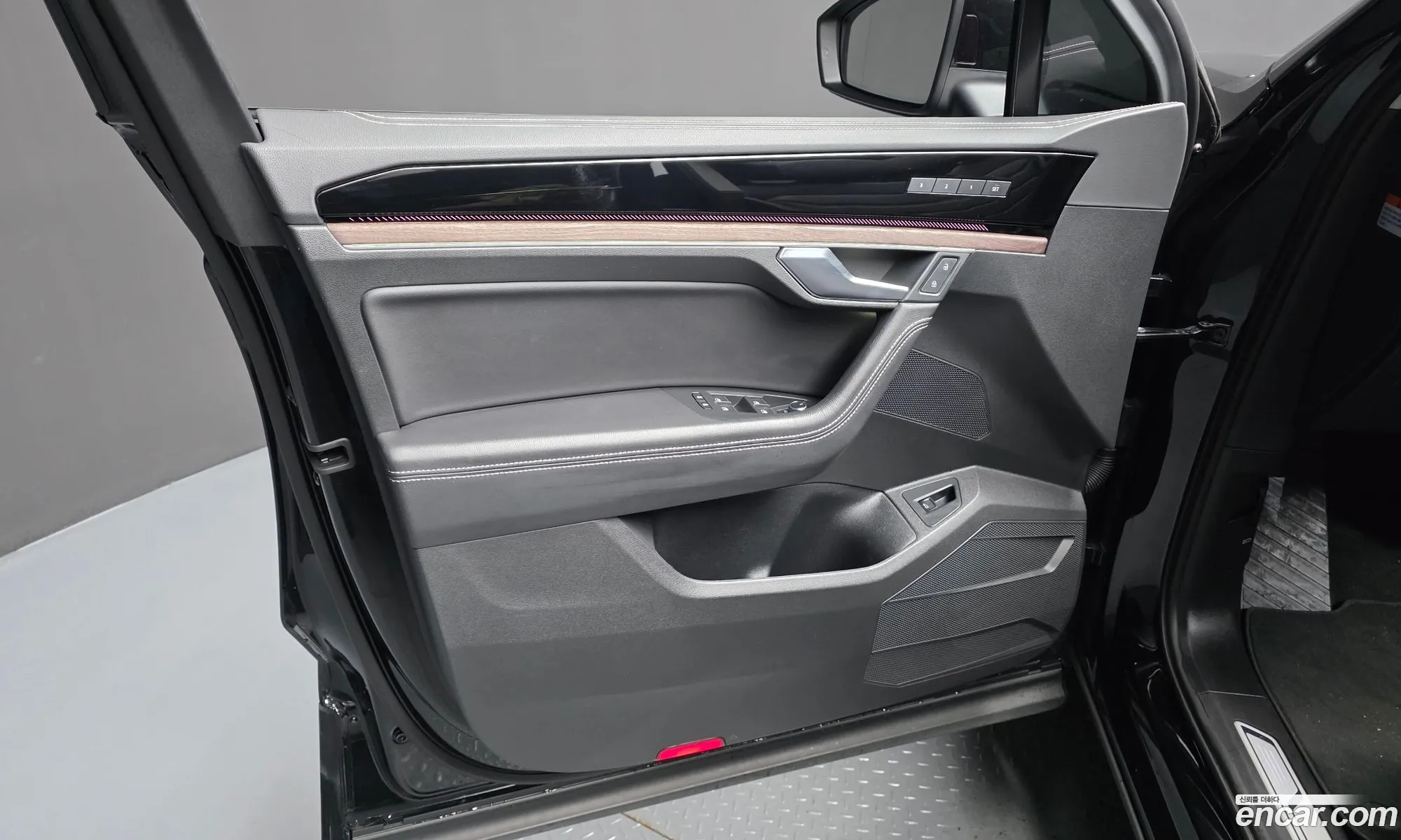 Volkswagen Touareg 2024 — 12
