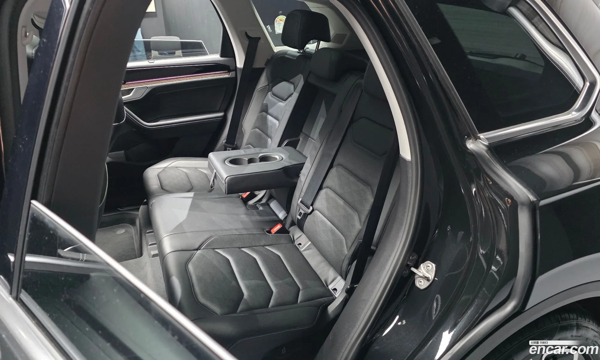 Volkswagen Touareg 2024 — 23