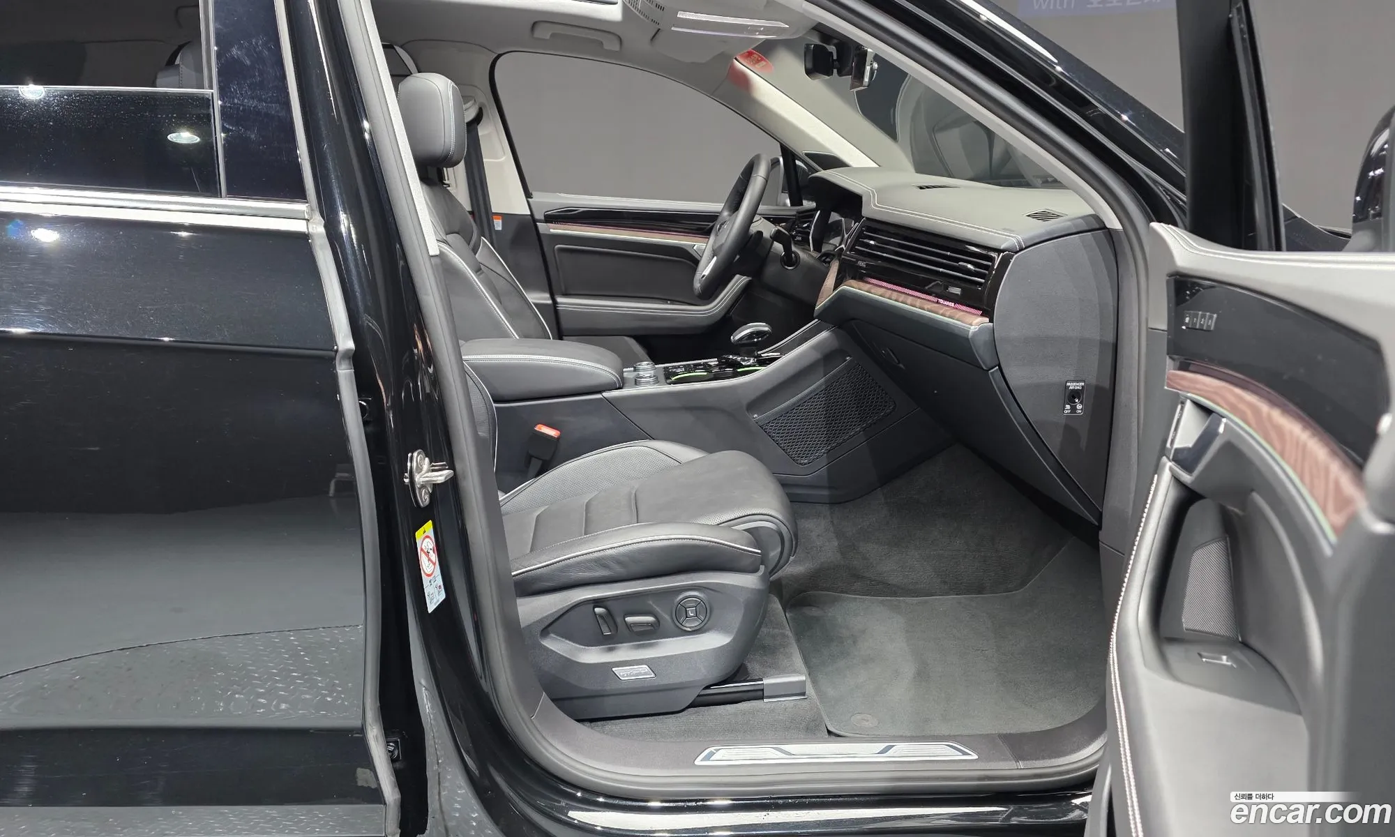 Volkswagen Touareg 2024 — 13