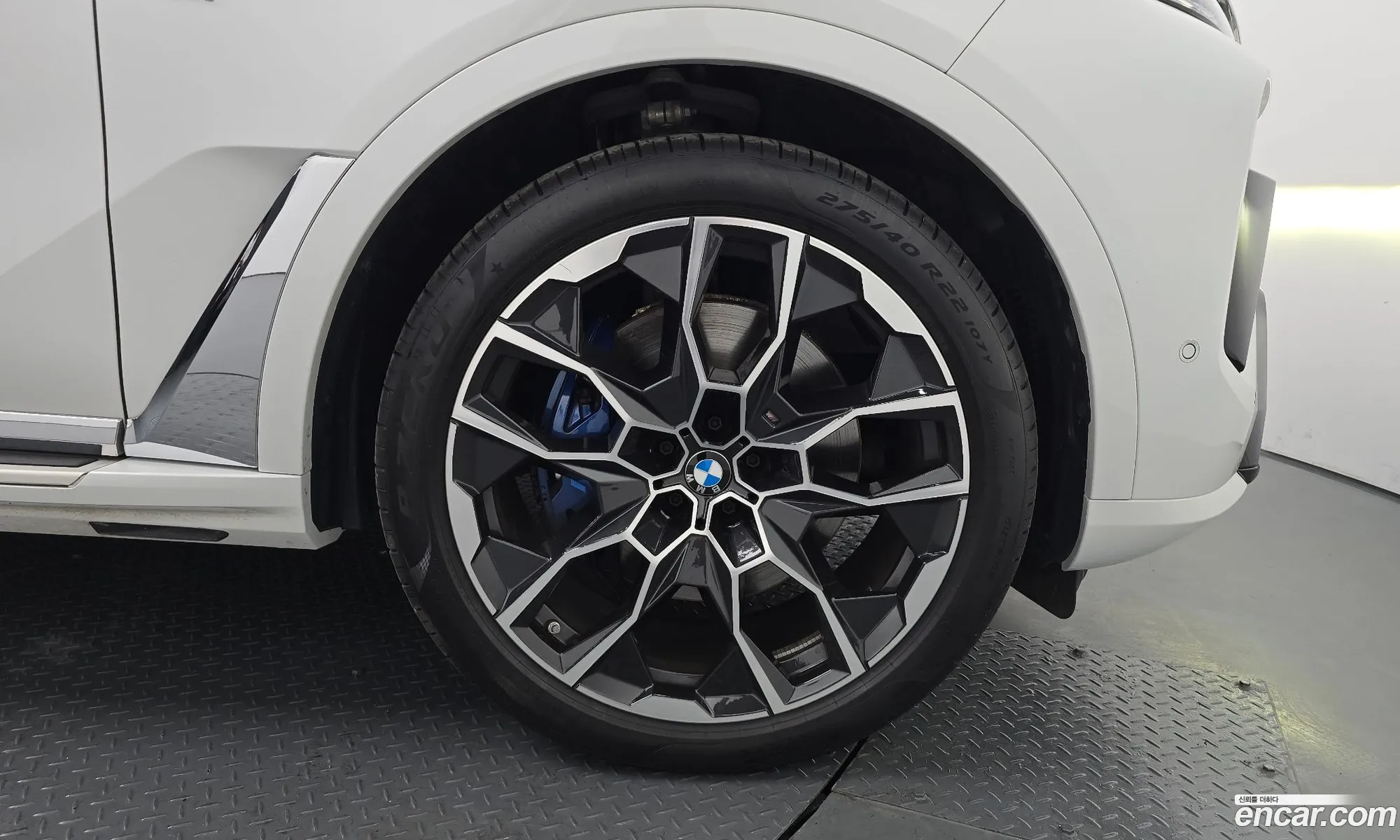 BMW X7 2025 WBA21EM03S9119959 — 8