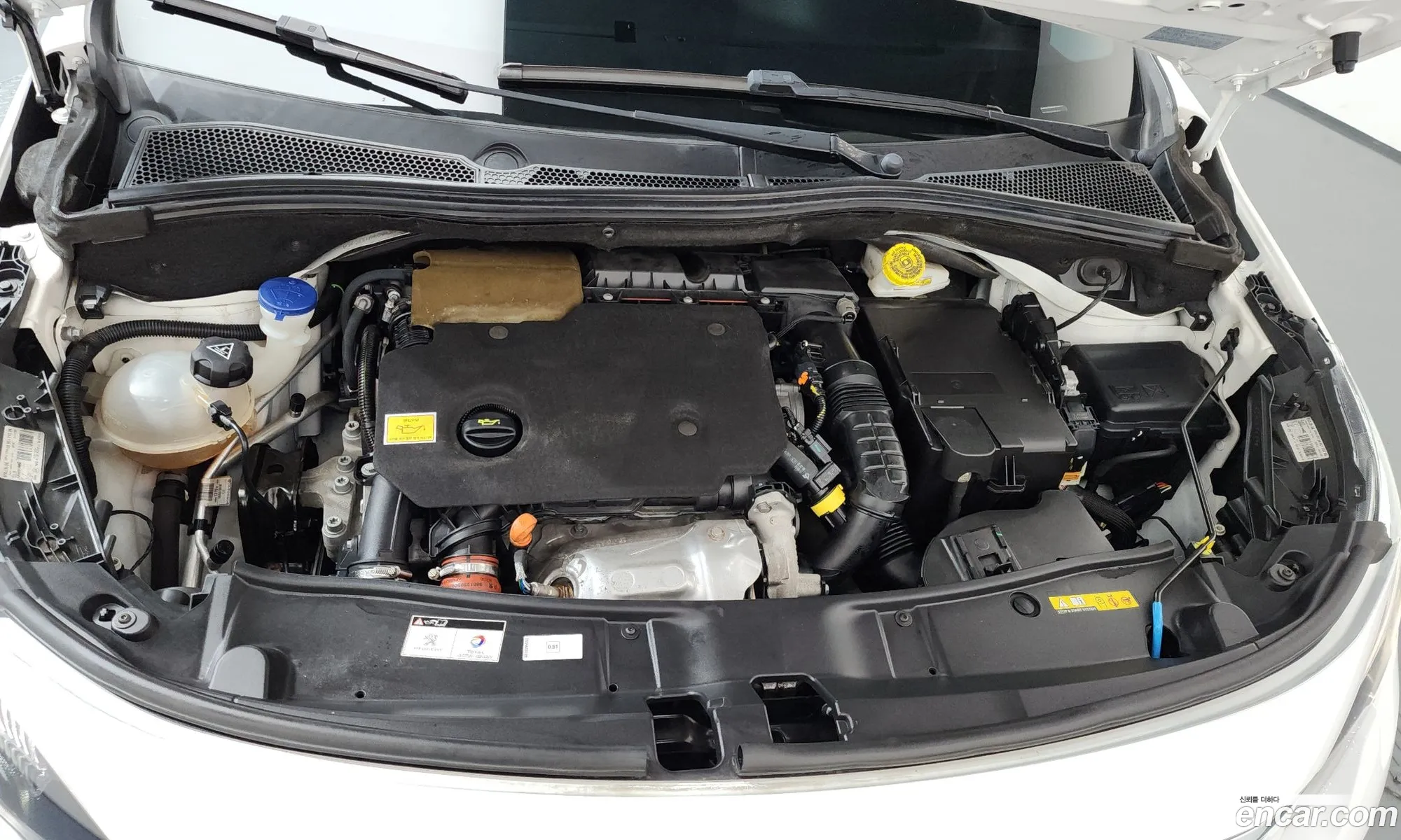 Peugeot 2008 2019 VF3CUYHXNKY003591 — 14