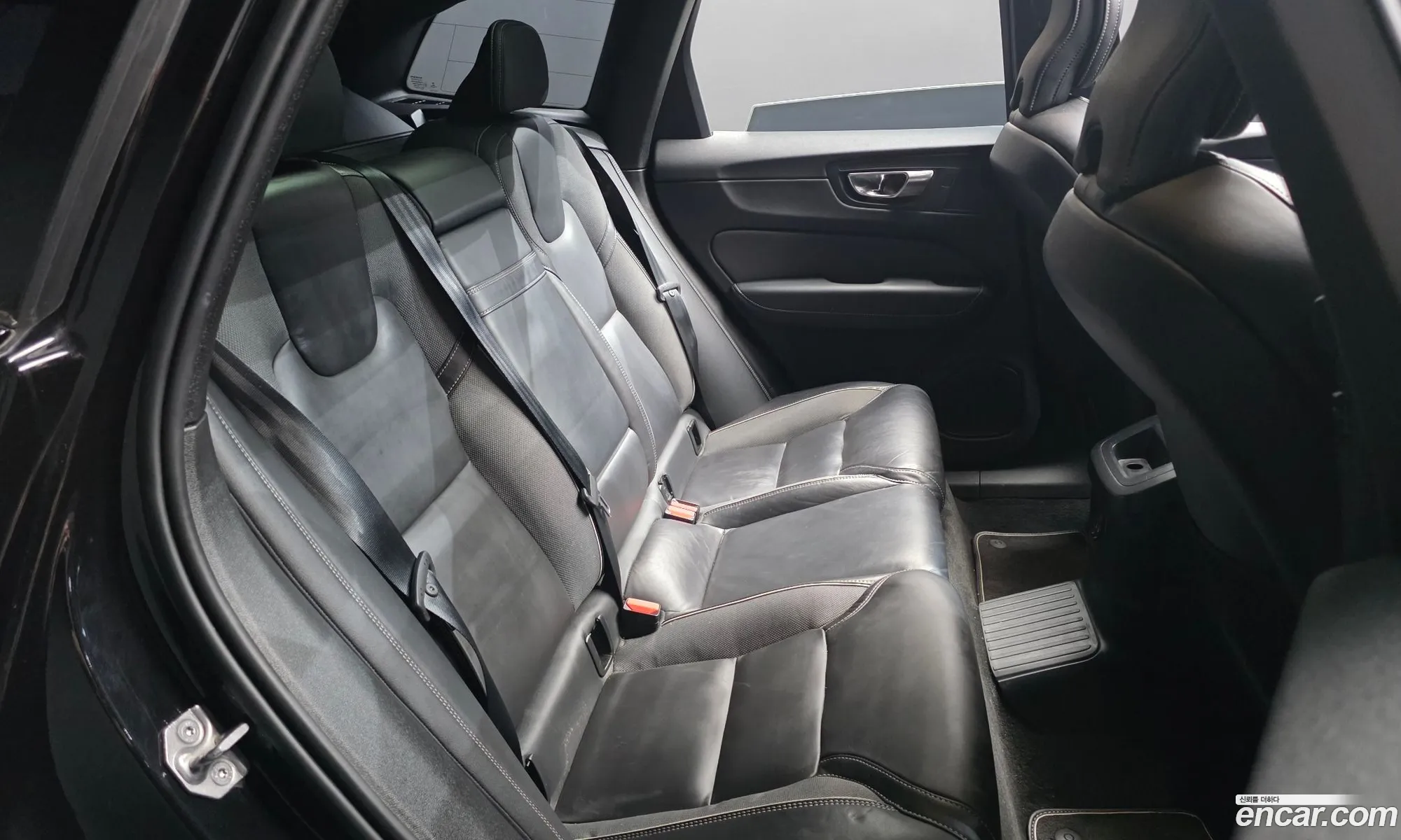 Volvo XC60 2021 — 19