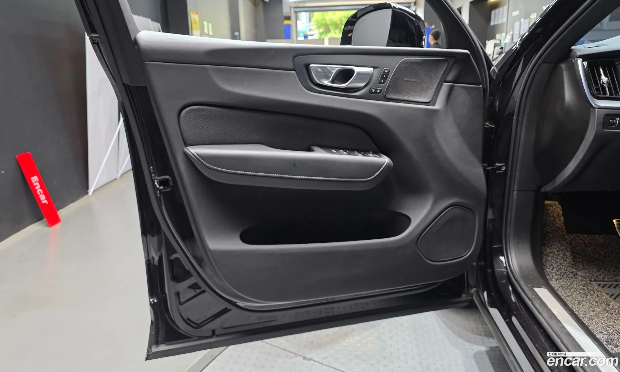Volvo XC60 2021 — 21
