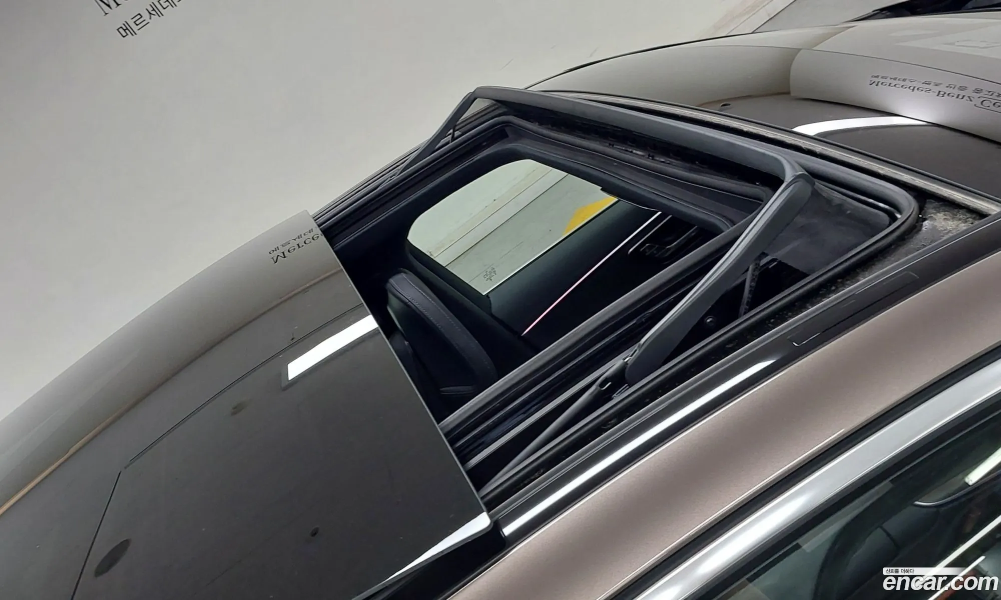 Mercedes-Benz E-Class W214 2025 — 17