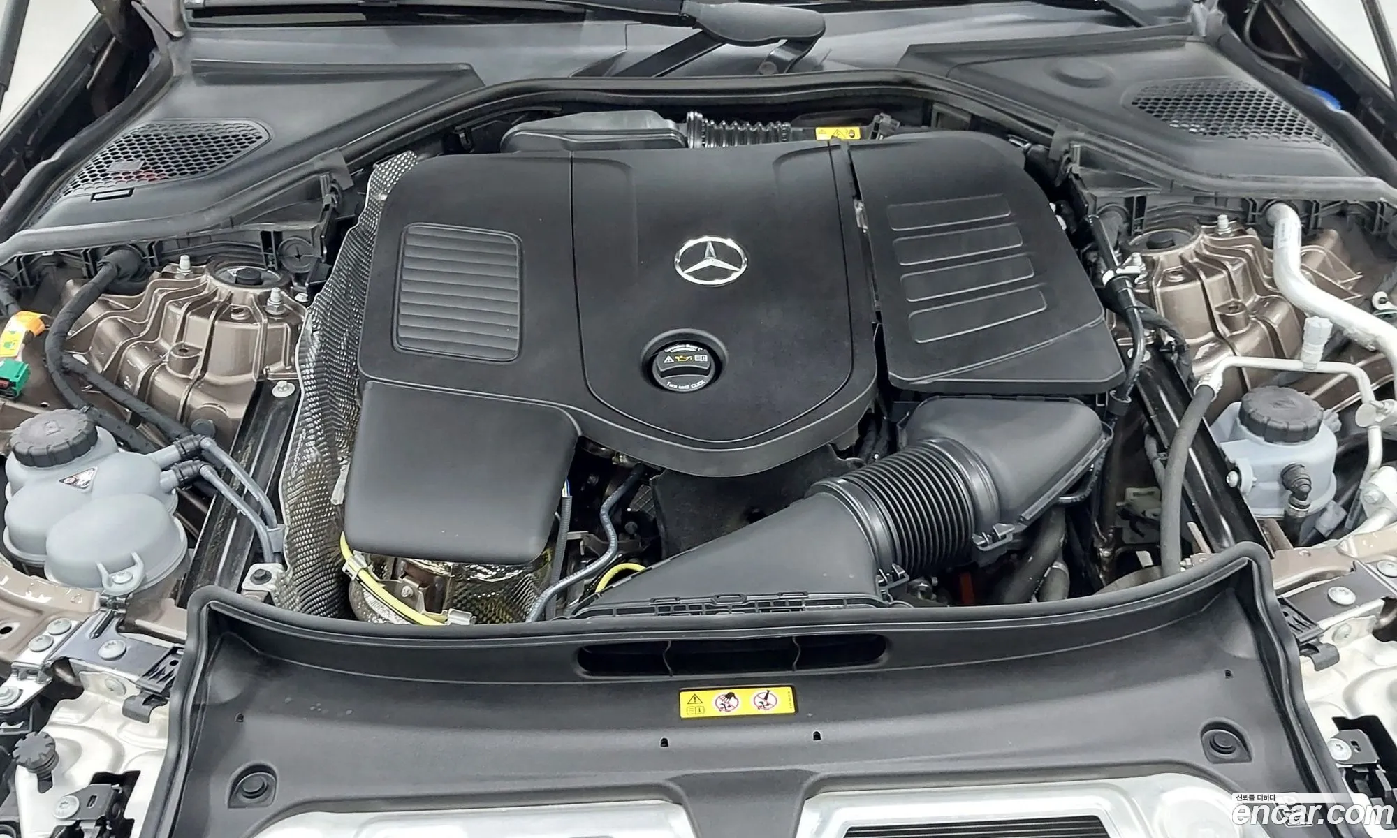 Mercedes-Benz E-Class W214 2025 — 9