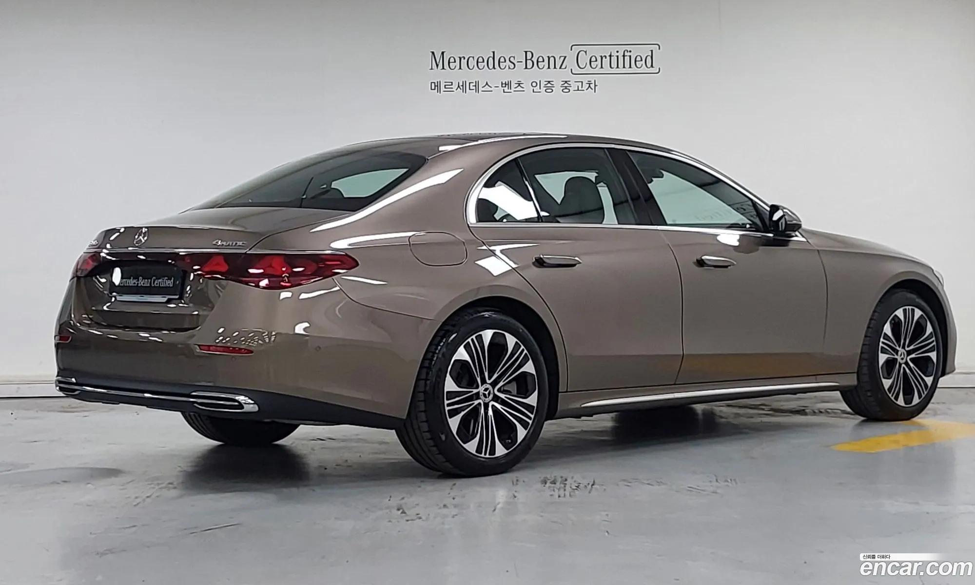 Mercedes-Benz E-Class W214 2025 — 10